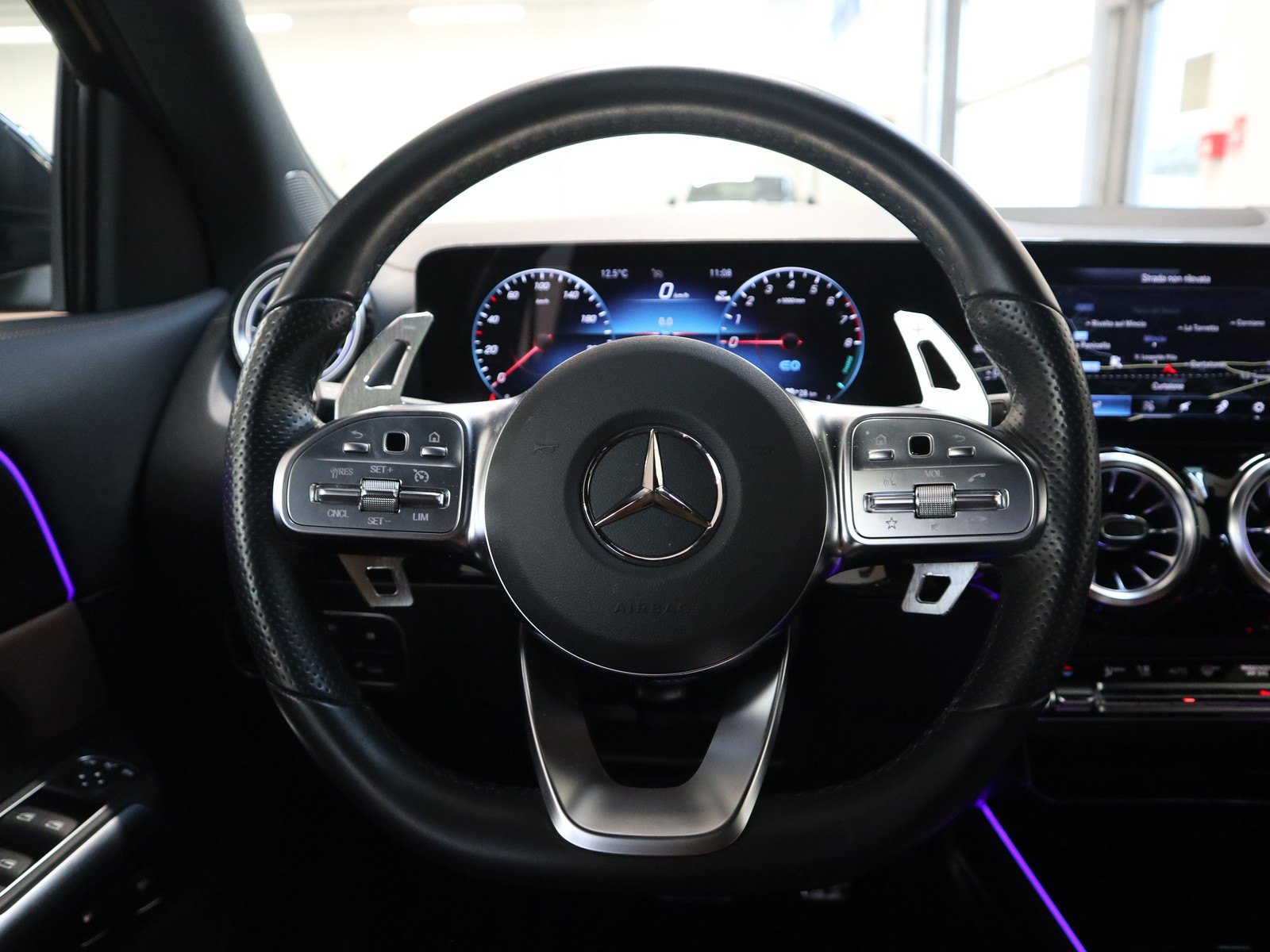 17 - Mercedes GLA 250 e plug in hybrid (e eq-power) premium 8g-dct