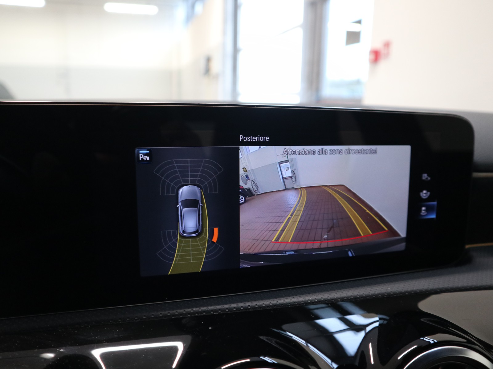 11 - Mercedes Classe A 250 e plug in hybrid (e eq-power) premium 8g-dct