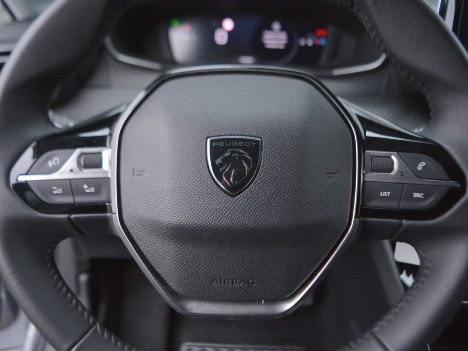 17 - Peugeot 208 1.2 puretech 100cv allure s&s