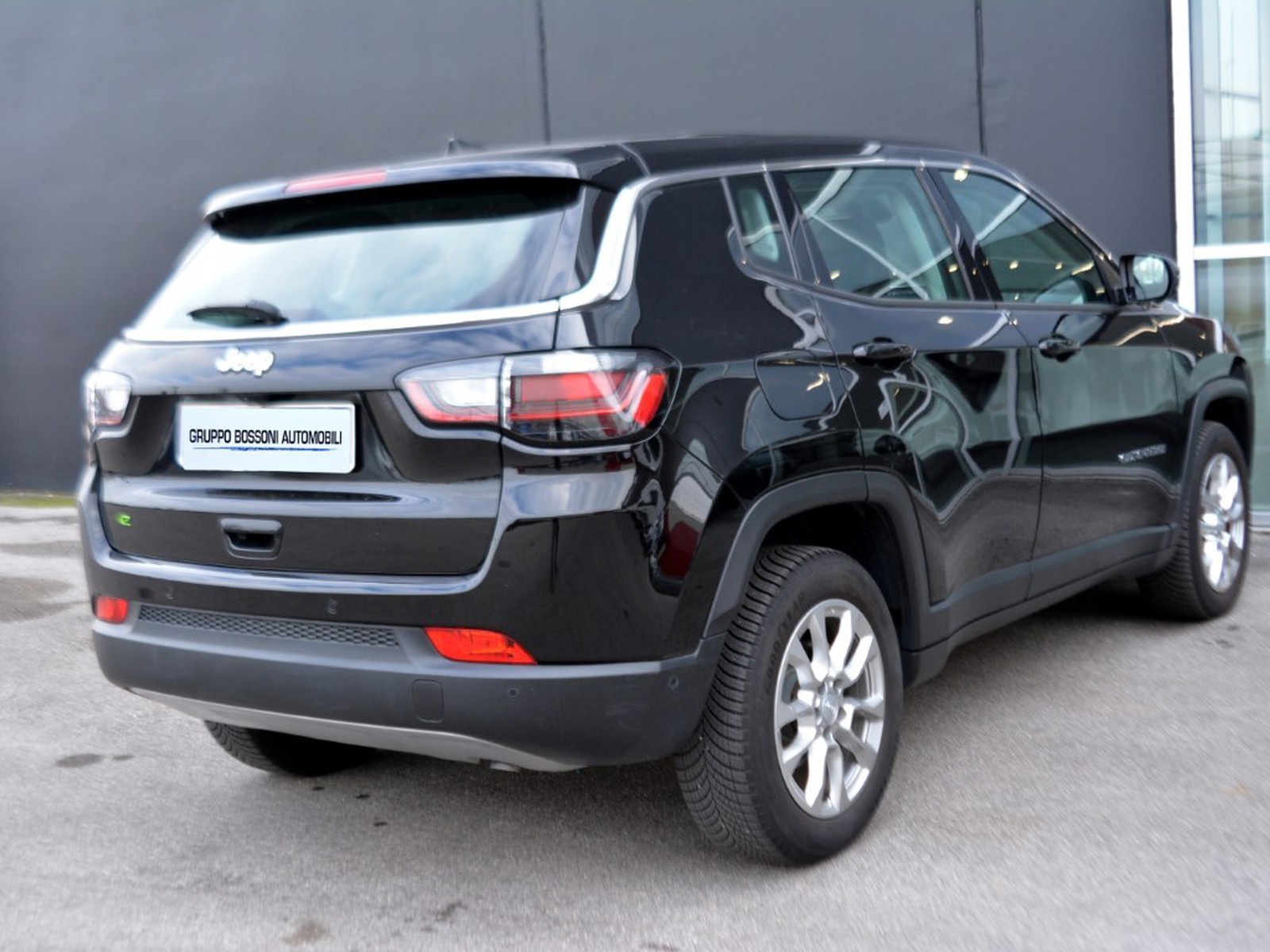 3 - Jeep Compass 1.5 turbo t4 mhev 130cv altitude 2wd