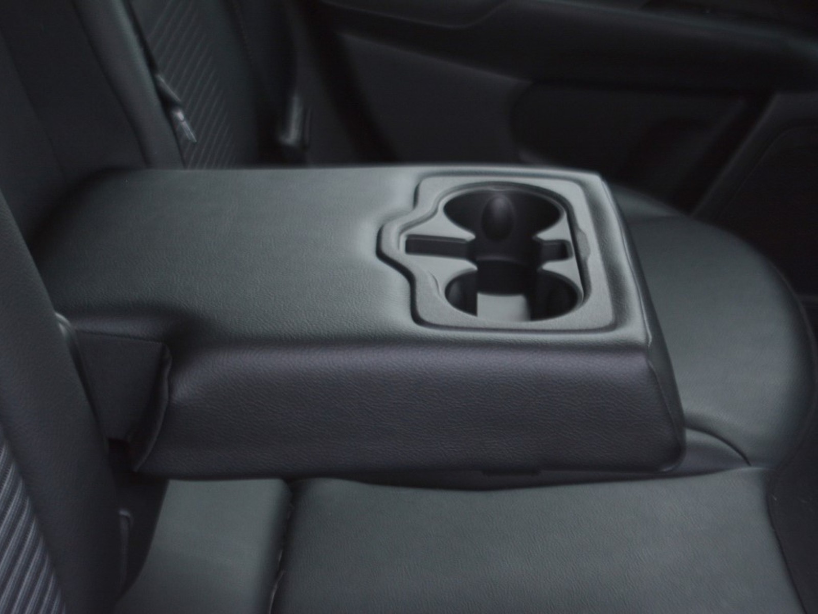 6 - Jeep Compass 1.5 turbo t4 mhev 130cv altitude 2wd