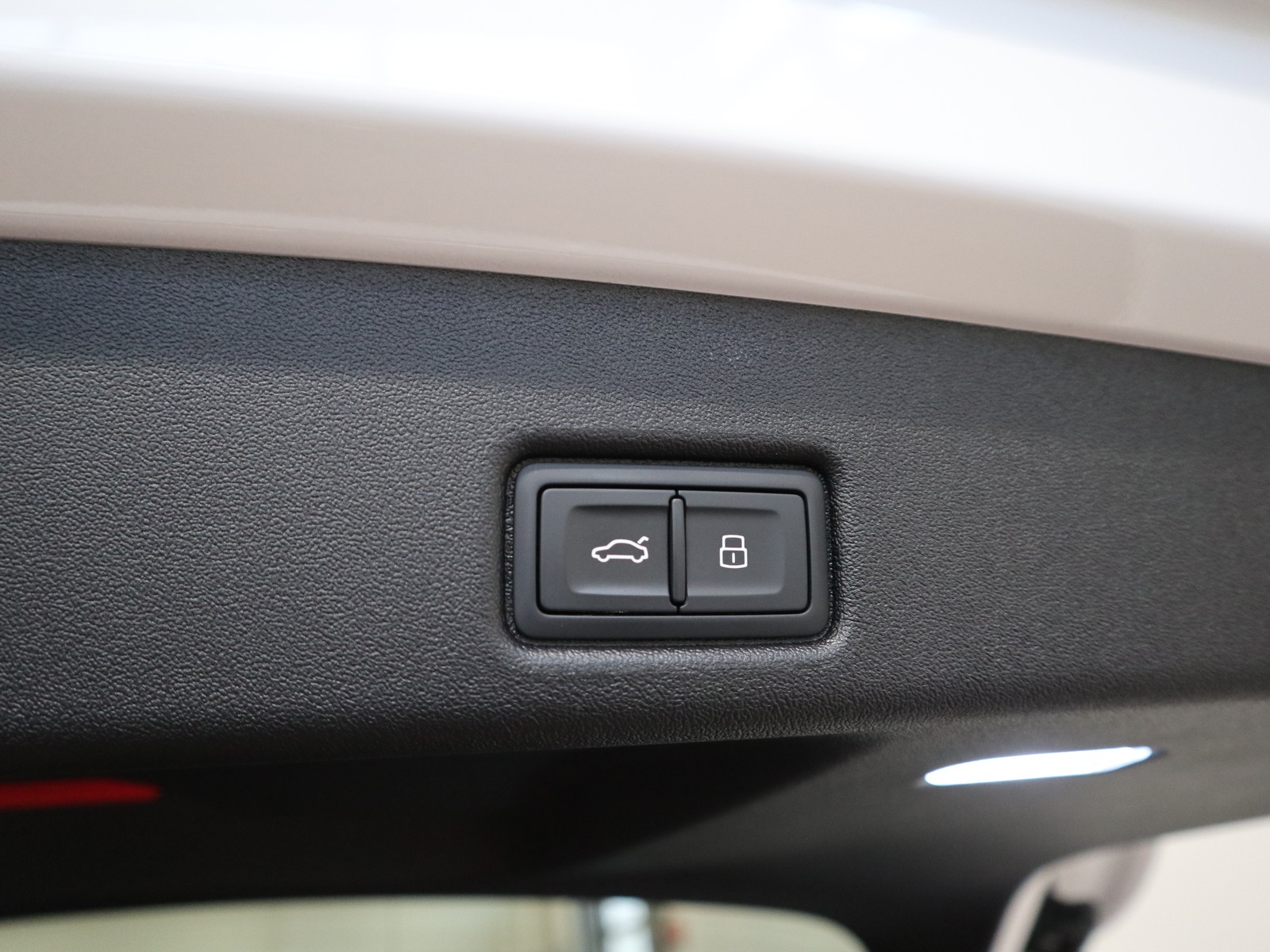 22 - Audi Q5 2.0 tdi mhev+ 204cv s line edition quattro s tronic