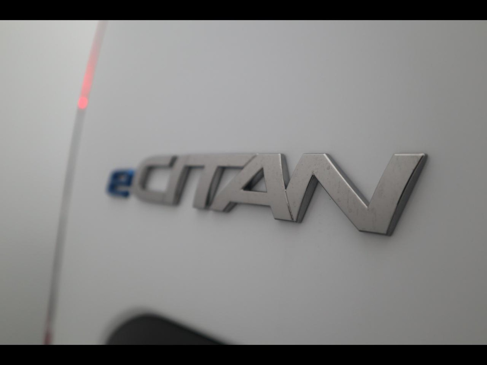 12 - Mercedes Vans Citan efurgone long pro 45kwh