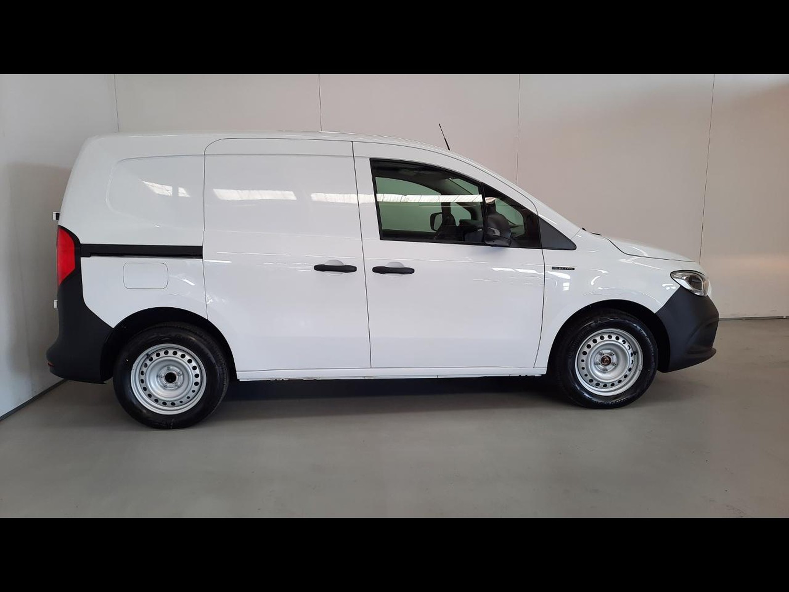 3 - Mercedes Vans Citan efurgone long 45kwh