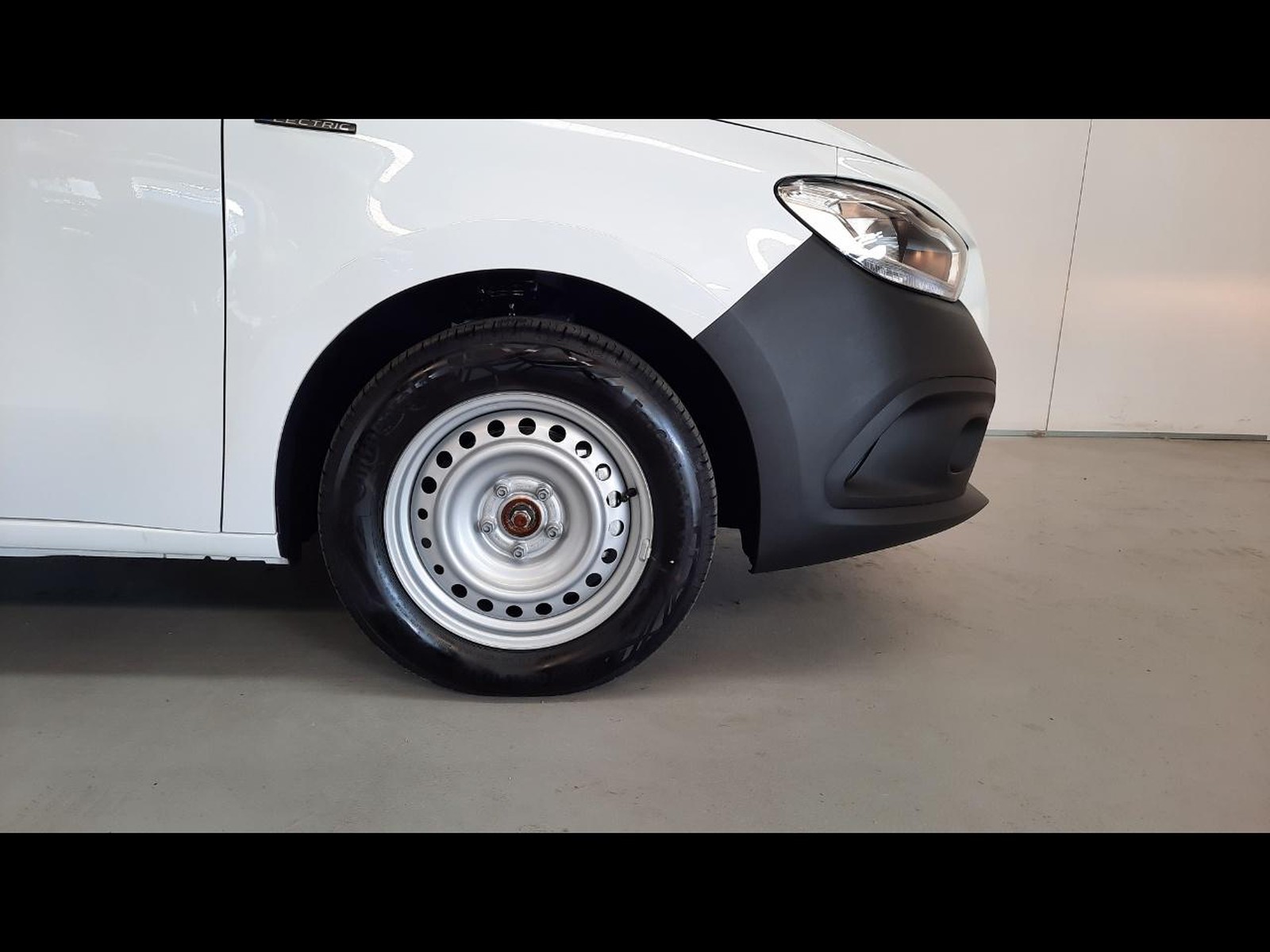 6 - Mercedes Vans Citan efurgone long 45kwh