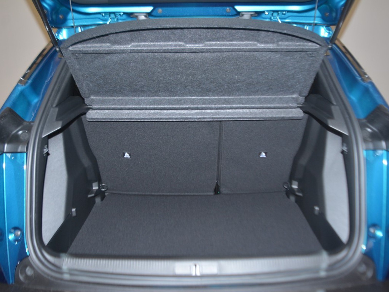 14 - Peugeot 2008 1.2 puretech 100cv style s&s