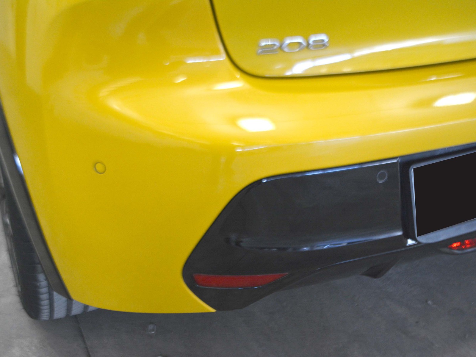 22 - Peugeot 208 5 porte 1.2 puretech gt s&s