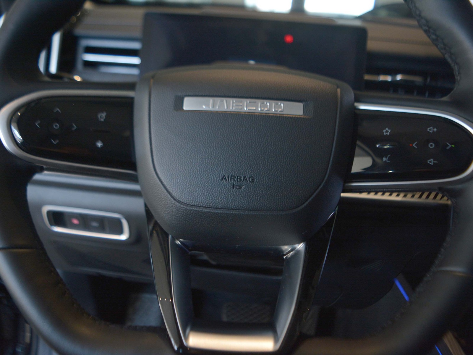 9 - Jaecoo 7 1.6 tgdi exclusive 4wd 7dct