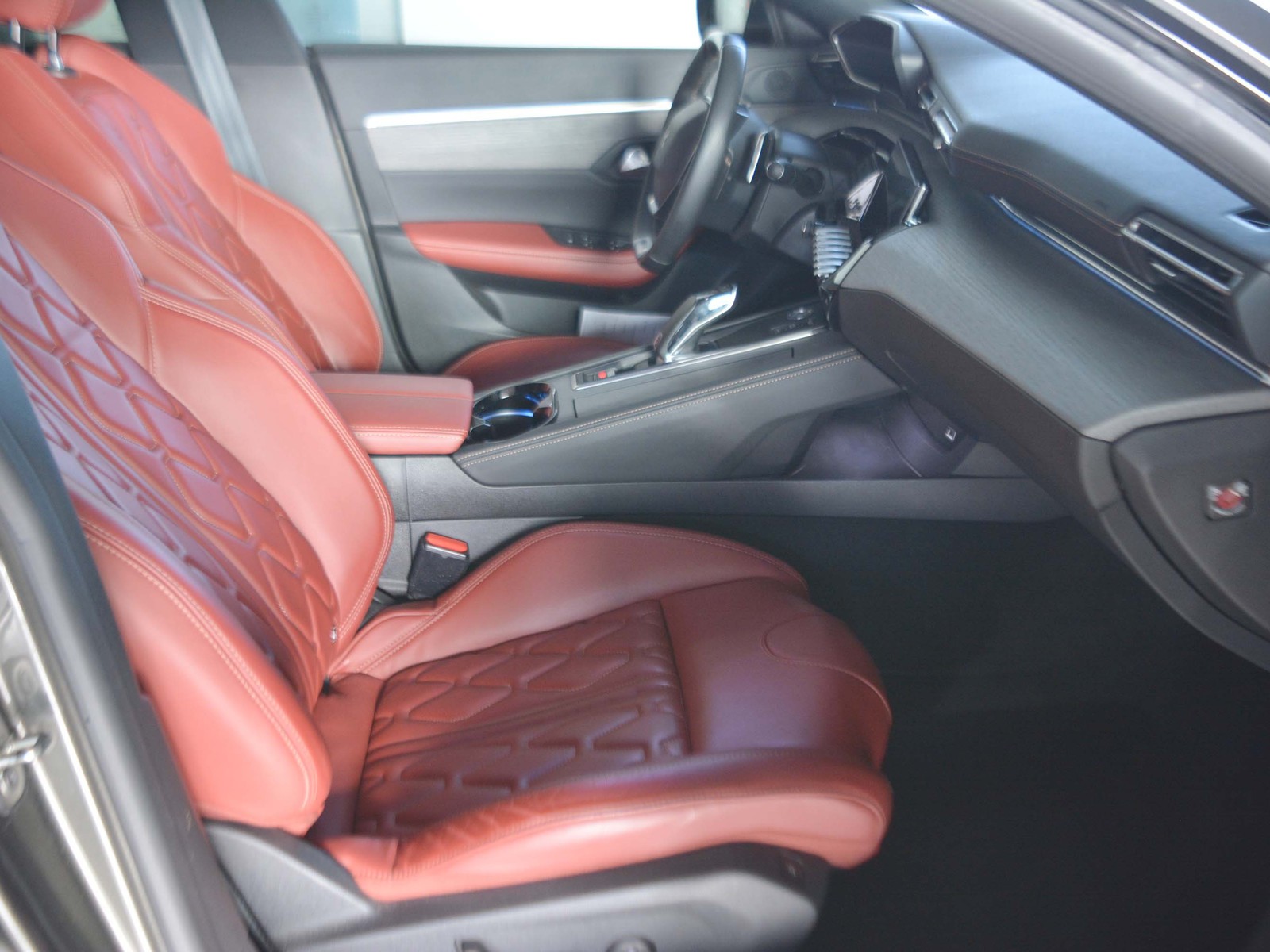 5 - Peugeot 508 station wagon 1.5 bluehdi gt line eat8 s&s