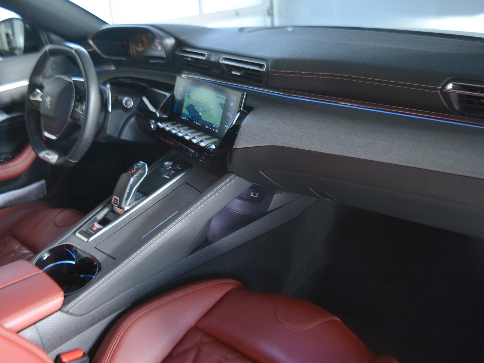 8 - Peugeot 508 station wagon 1.5 bluehdi gt line eat8 s&s