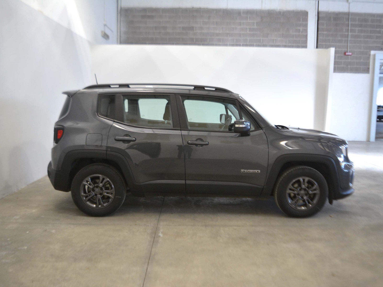 24 - Jeep Renegade 1.0 t3 longitude 2wd