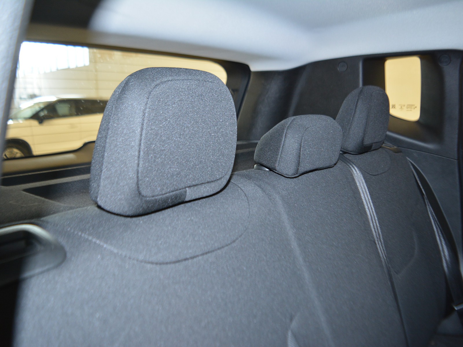 6 - Jeep Renegade 1.0 t3 longitude 2wd