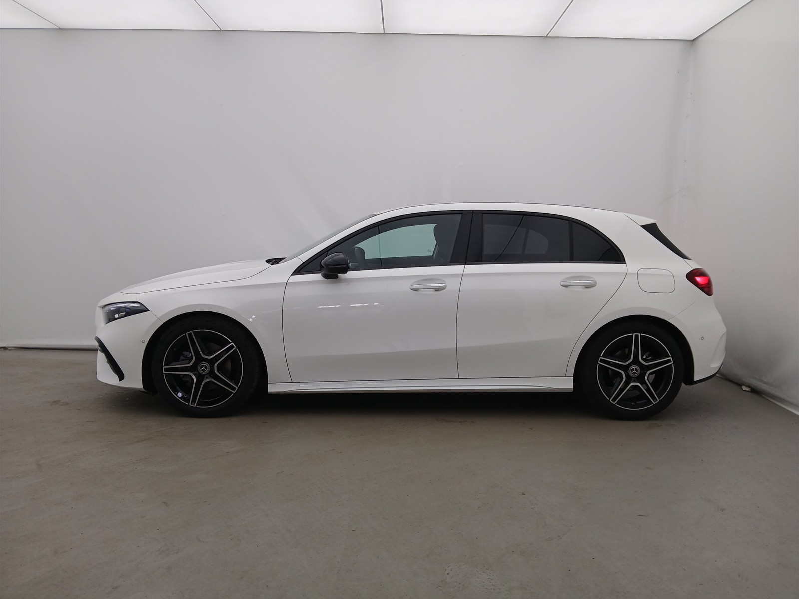 3 - Mercedes Classe A 180 d amg line extra speedshift dct amg 8g