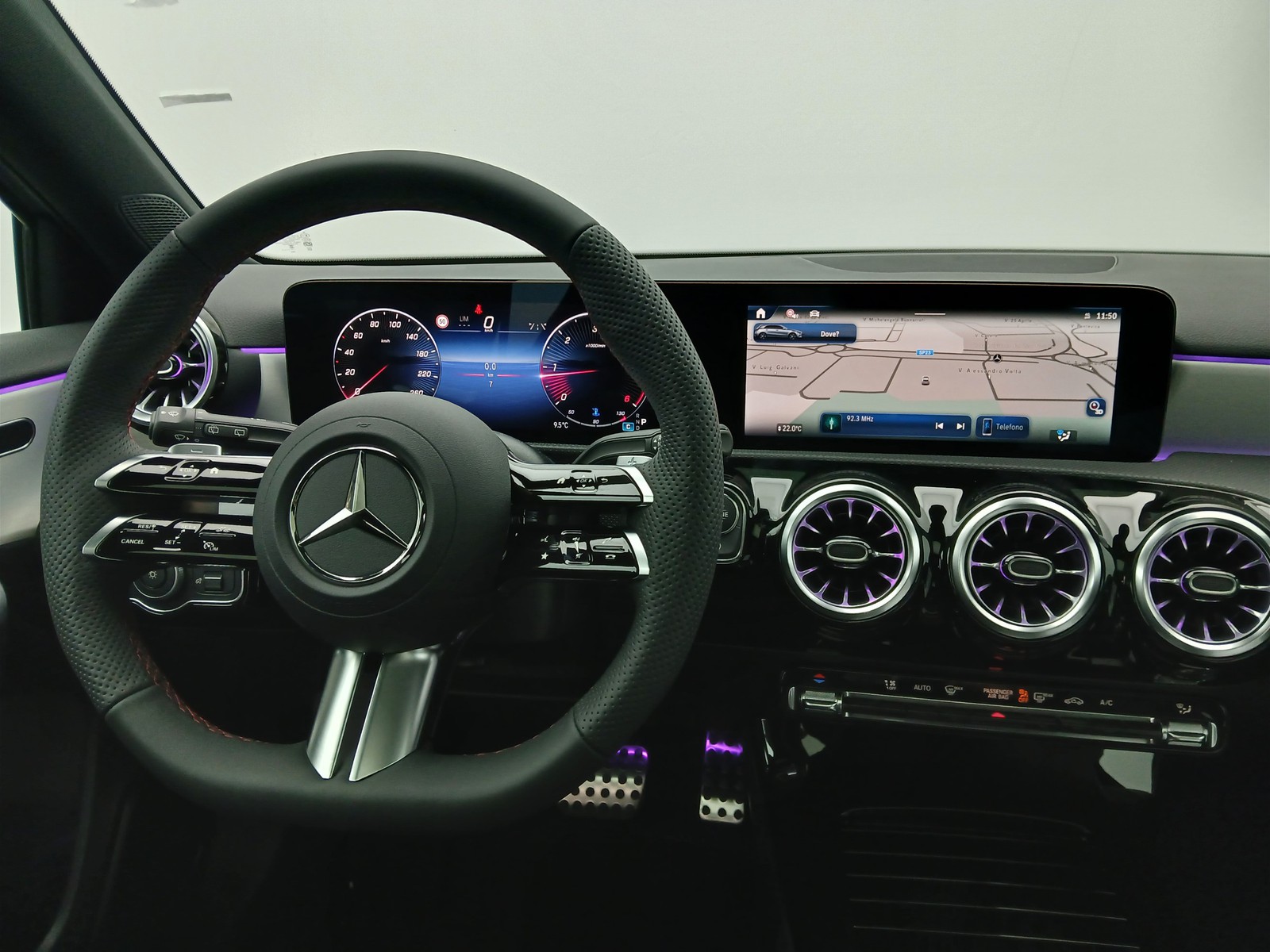 12 - Mercedes Classe A 180 d amg line extra speedshift dct amg 8g