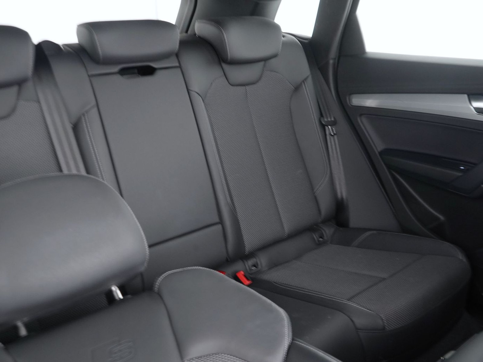 21 - Audi Q5 40 2.0 tdi mhev 12v s line plus quattro s tronic