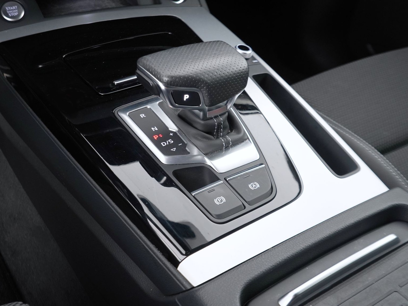 22 - Audi Q5 40 2.0 tdi mhev 12v s line plus quattro s tronic