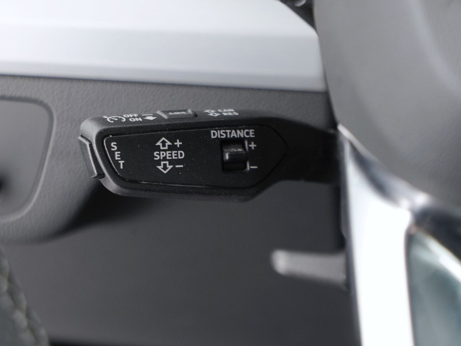 24 - Audi Q5 40 2.0 tdi mhev 12v s line plus quattro s tronic