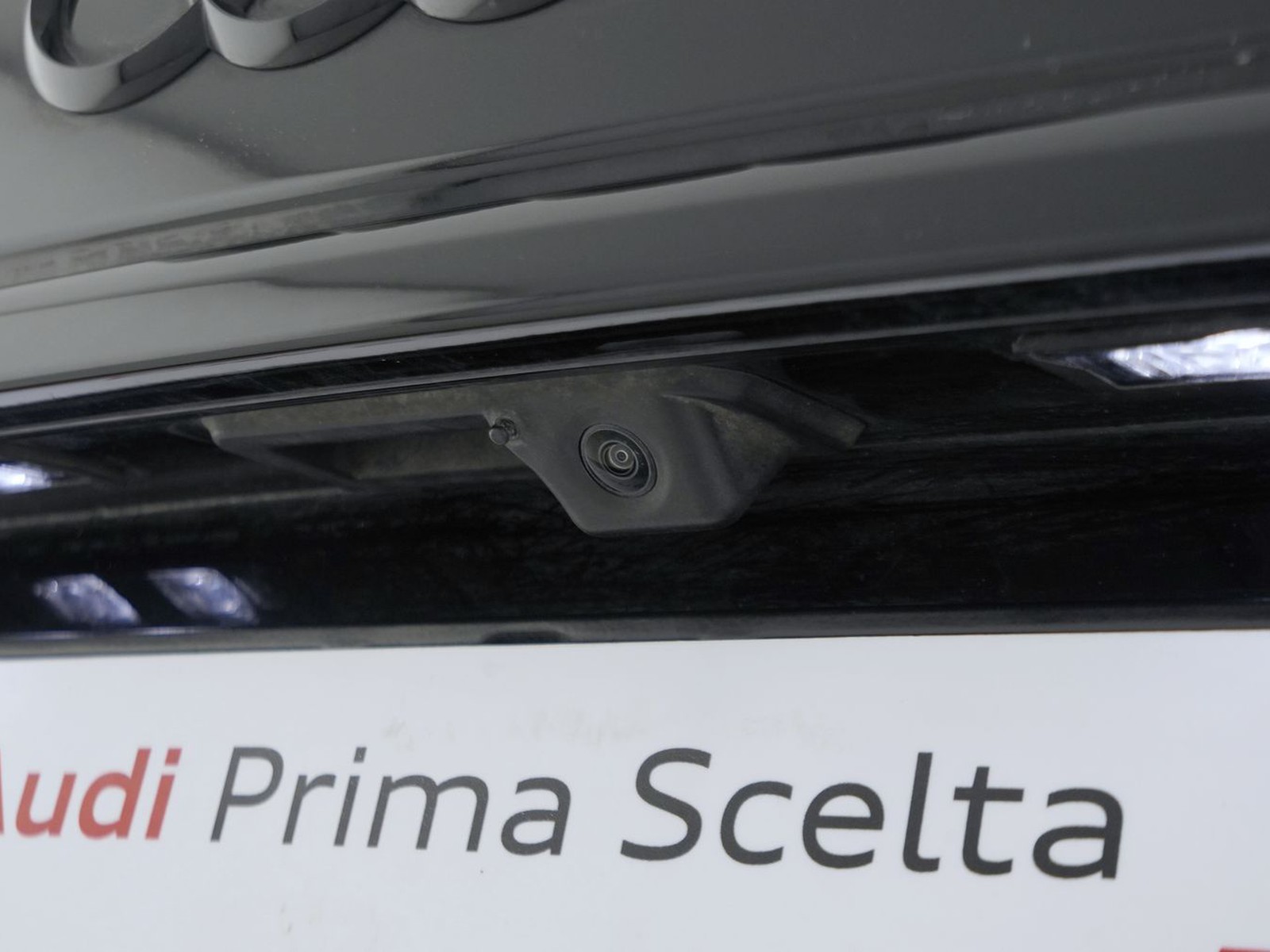 34 - Audi Q5 40 2.0 tdi mhev 12v s line plus quattro s tronic