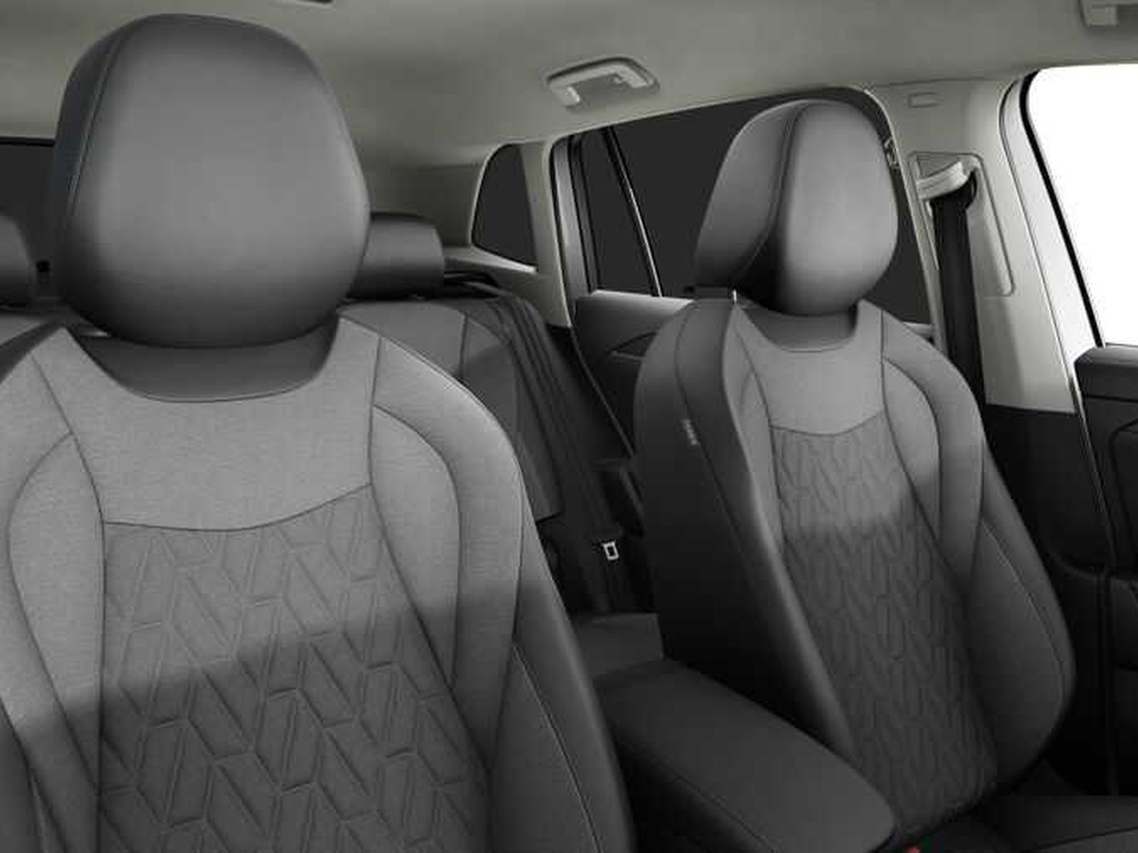 9 - Volkswagen Tiguan 1.5 etsi act 150cv r-line plus dsg