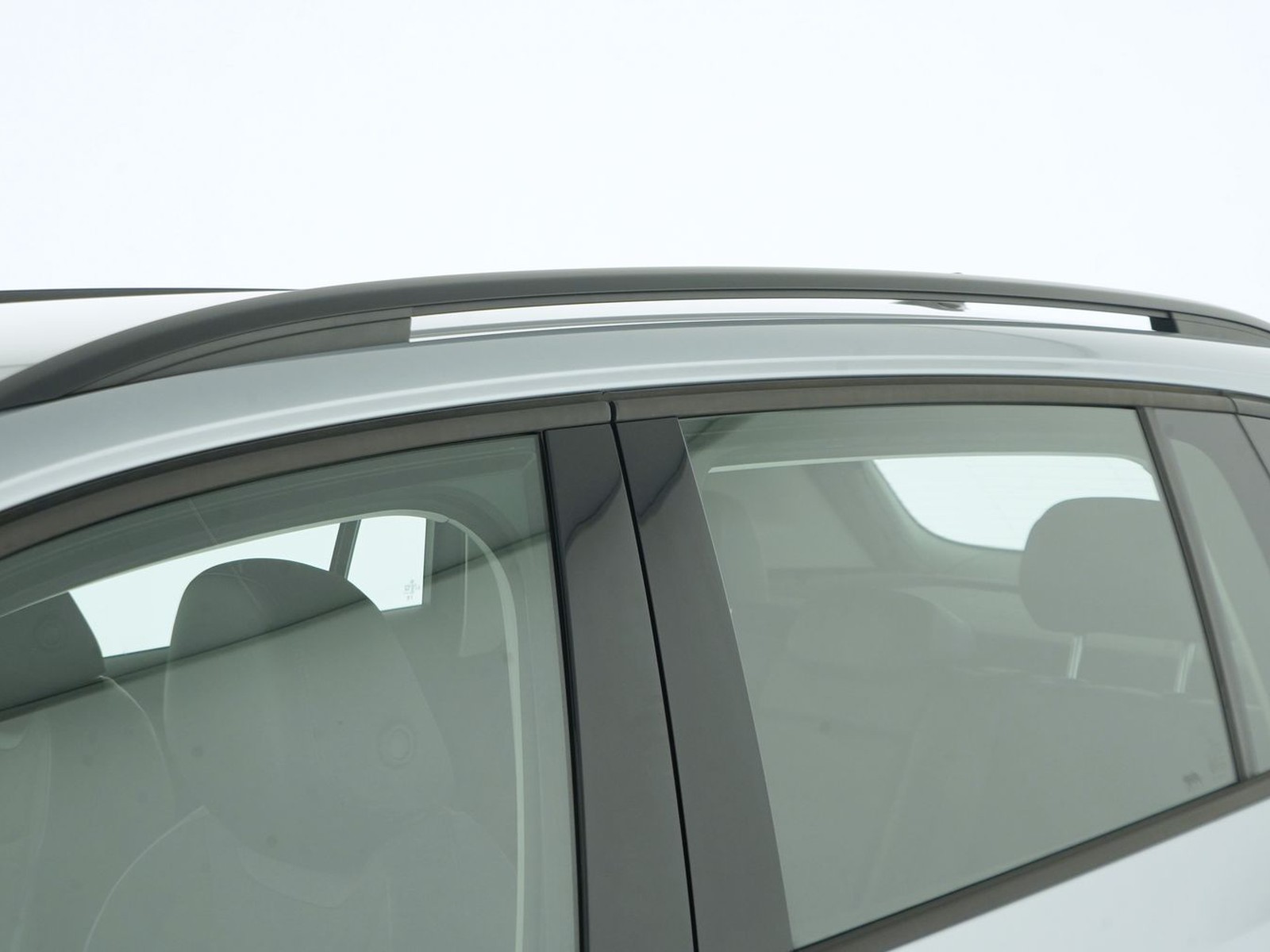 34 - Volkswagen Tiguan 2.0 tdi scr 150cv life dsg