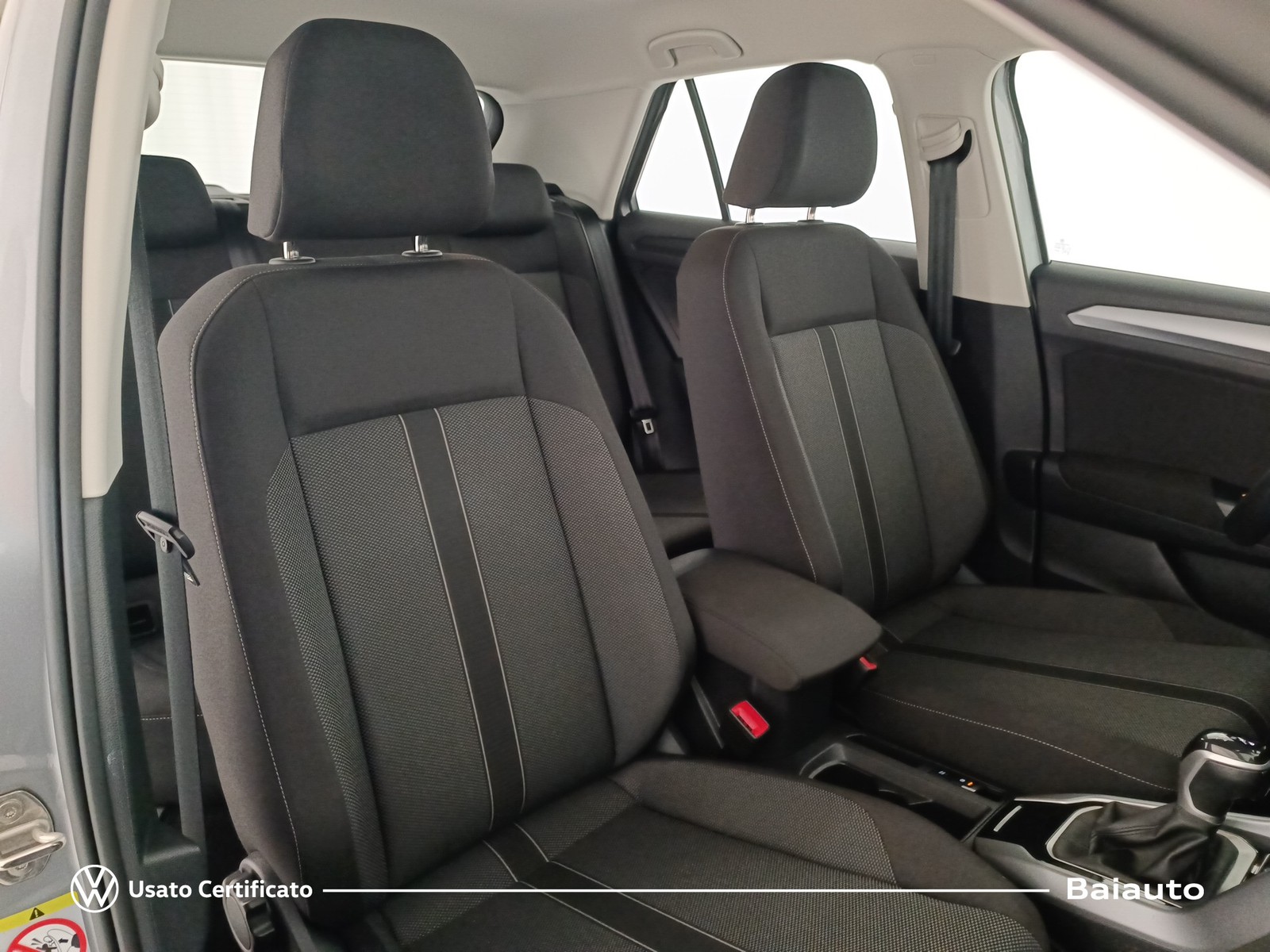 20 - Volkswagen T-Roc 1.5 tsi act life dsg