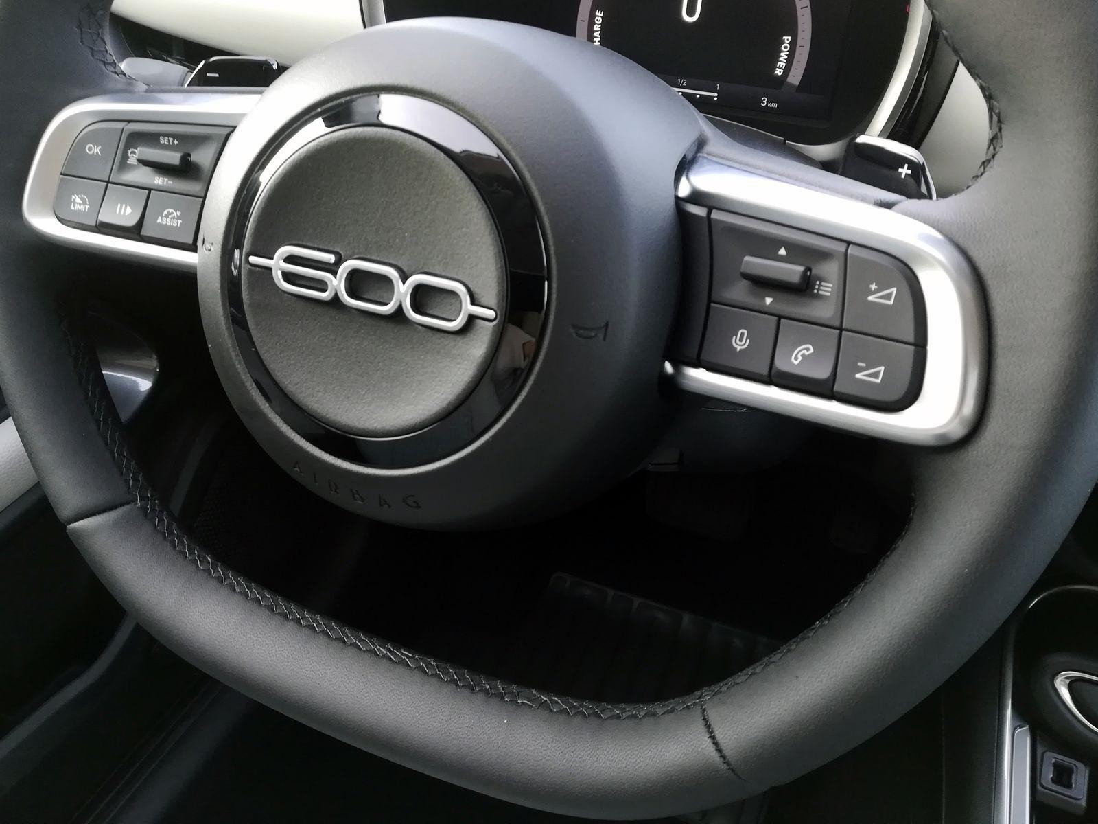 20 - Fiat 600 1.2 hybrid 110cv la prima ii edct