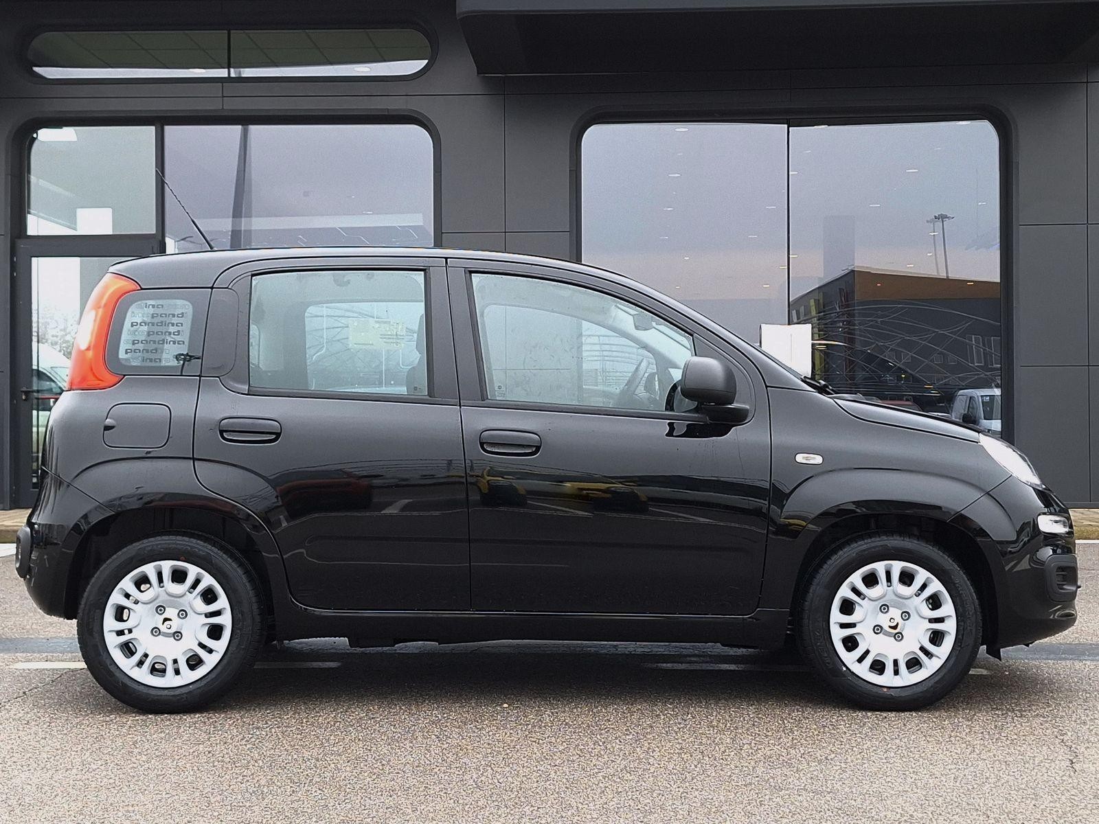 4 - Fiat Pandina 1.0 firefly hybrid 65cv pop s&s