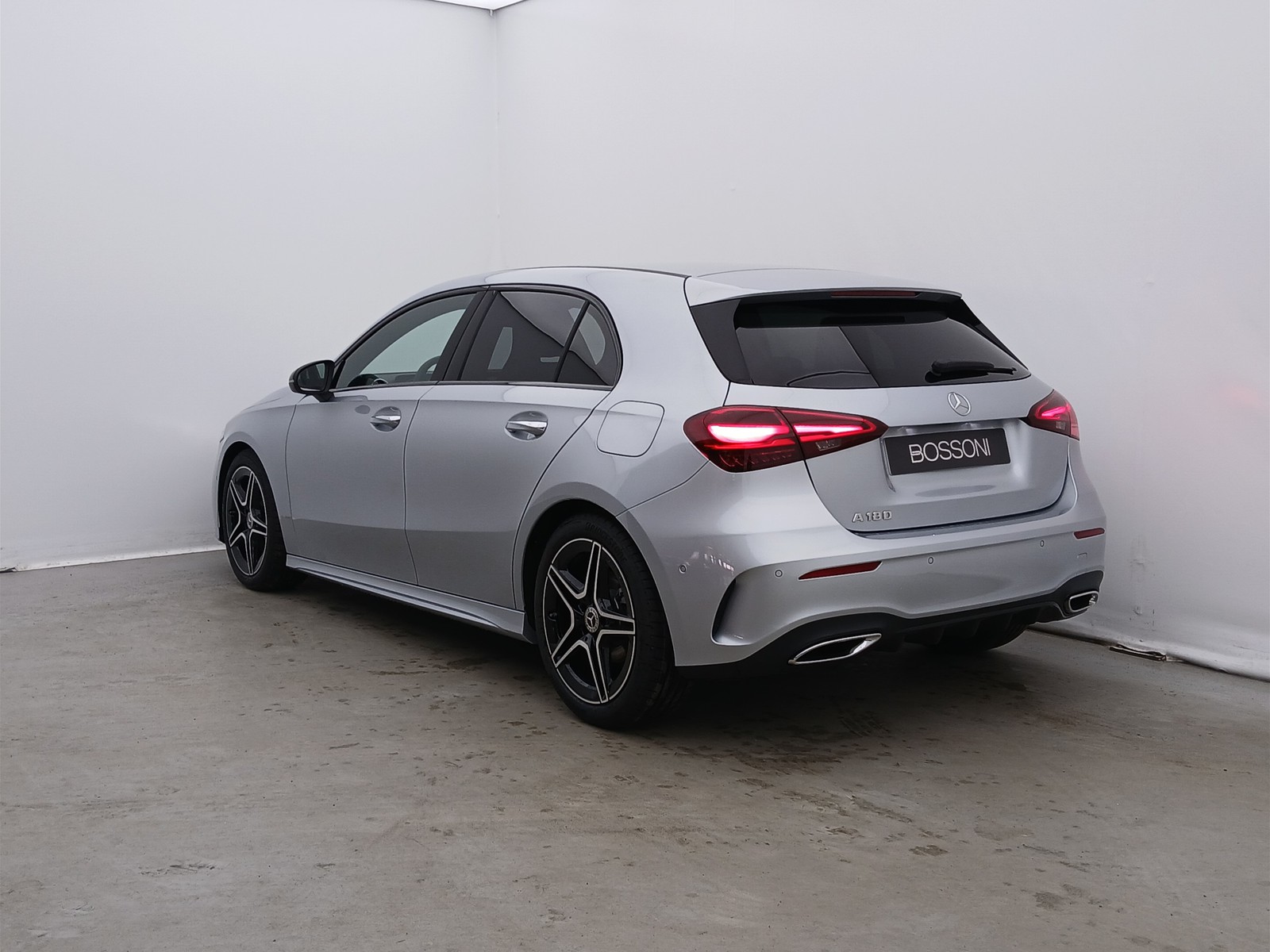 5 - Mercedes Classe A 180 amg line premium 7g-dct