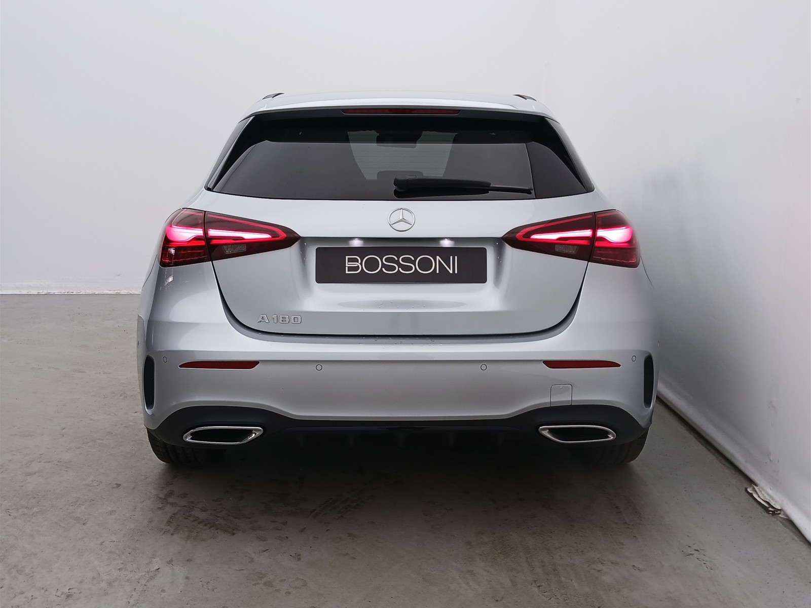 6 - Mercedes Classe A 180 amg line premium 7g-dct