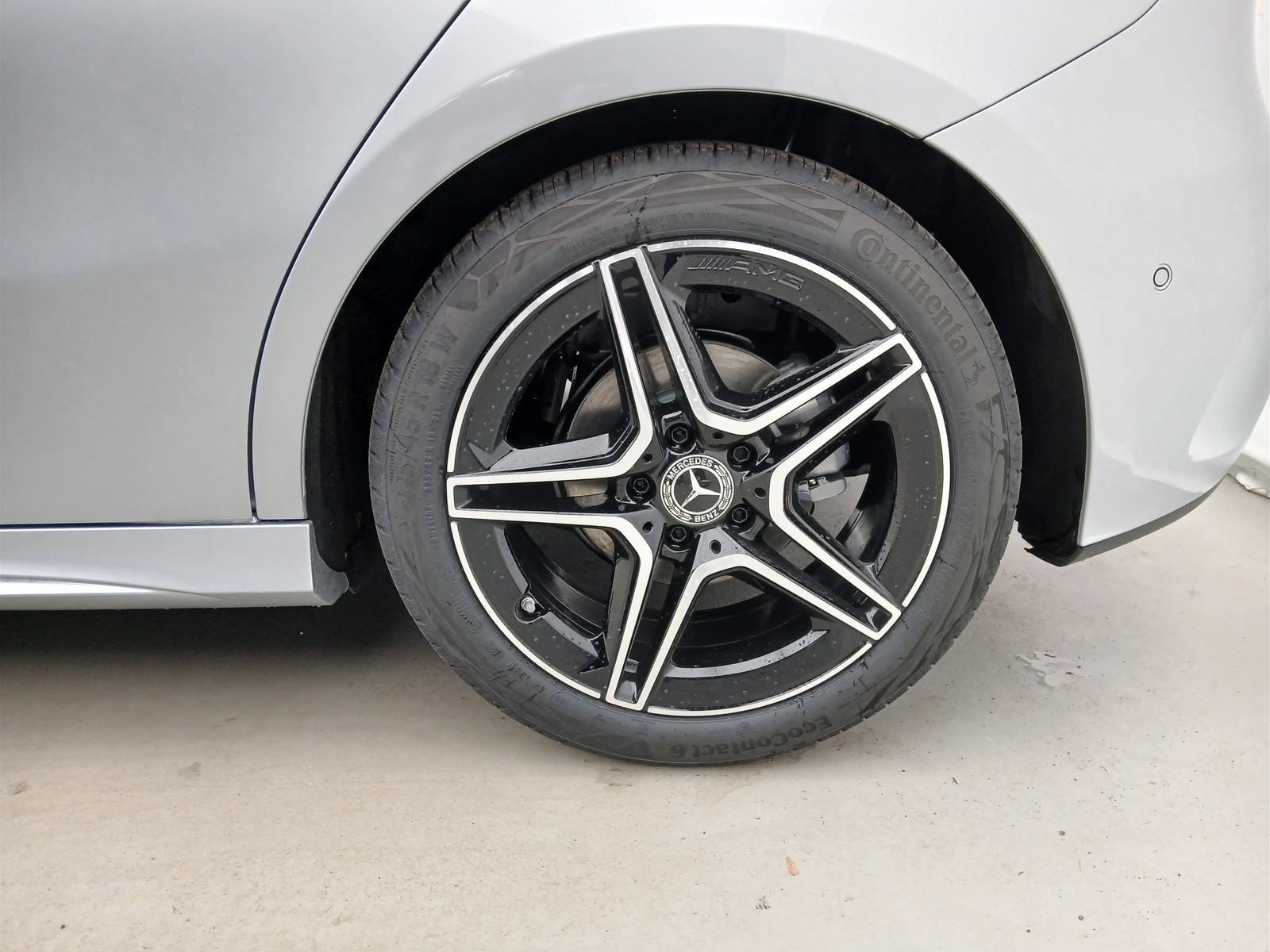 4 - Mercedes Classe A 180 d amg line extra speedshift dct amg 8g