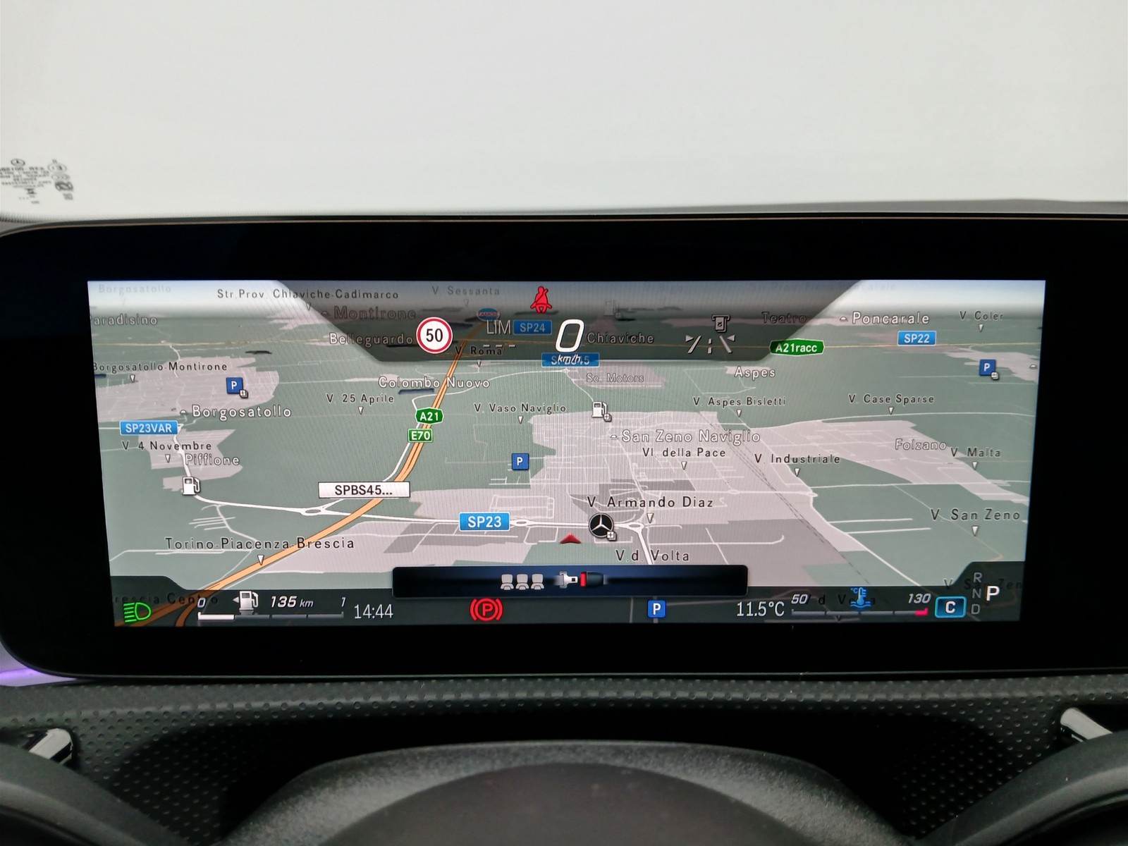 16 - Mercedes Classe A 180 d amg line premium speedshift dct amg 8g