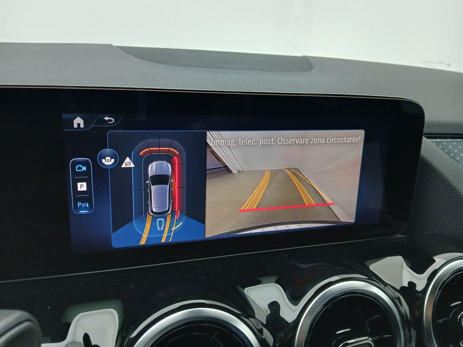 11 - Mercedes GLA 180 d progressive advanced 8g-dct