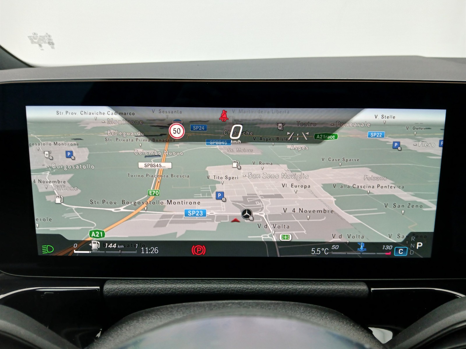 16 - Mercedes GLA 180 d progressive advanced 8g-dct