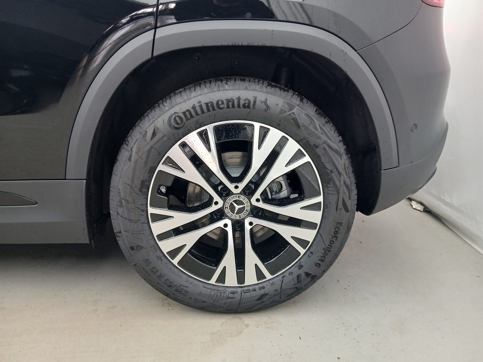 4 - Mercedes GLA 180 d progressive advanced 8g-dct