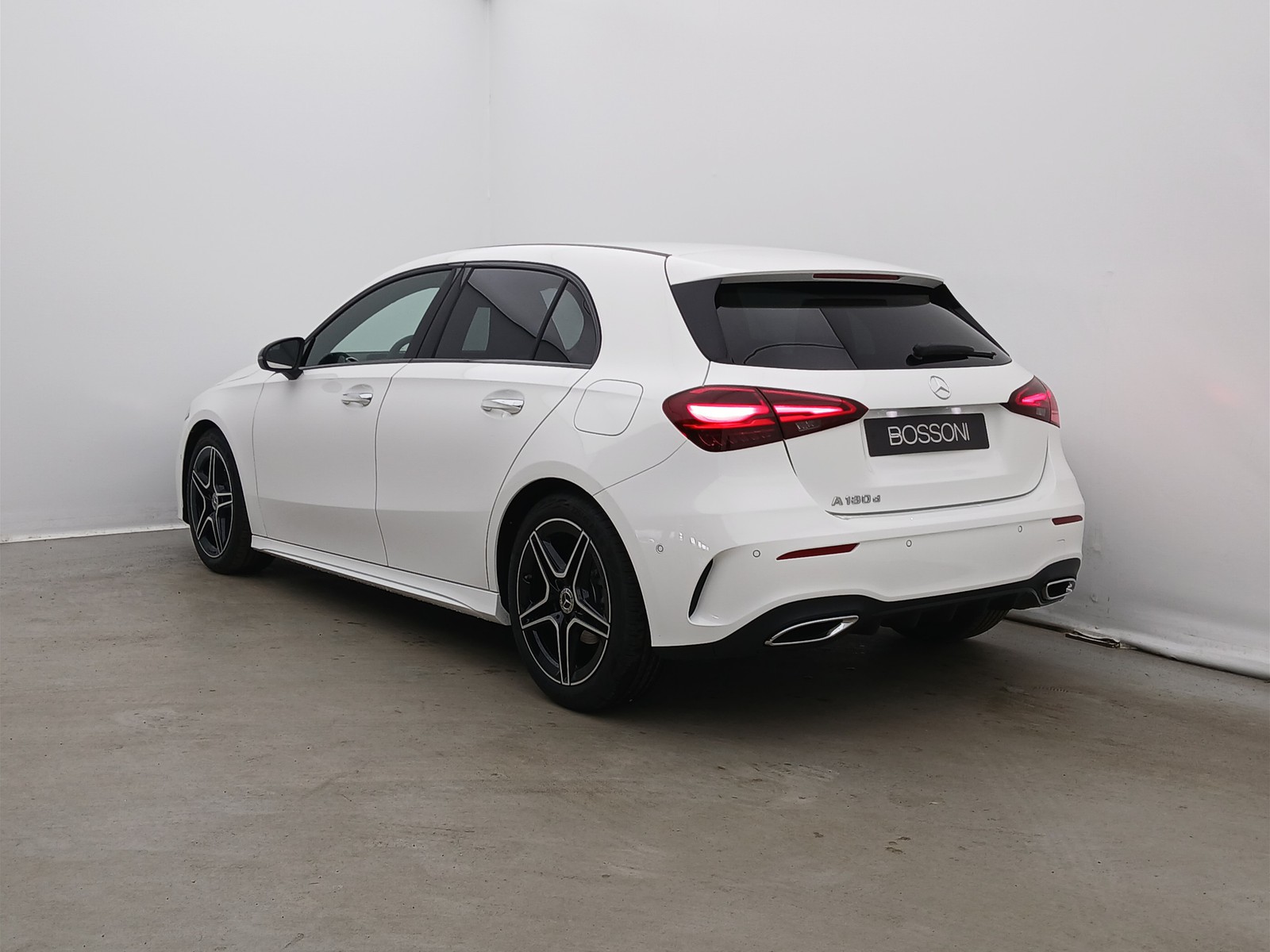 5 - Mercedes Classe A 180 d amg line extra speedshift dct amg 8g