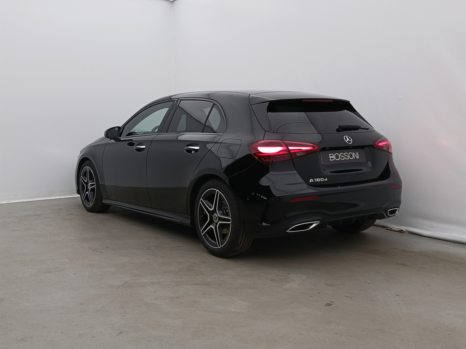 5 - Mercedes Classe A 180 d amg line extra speedshift dct amg 8g