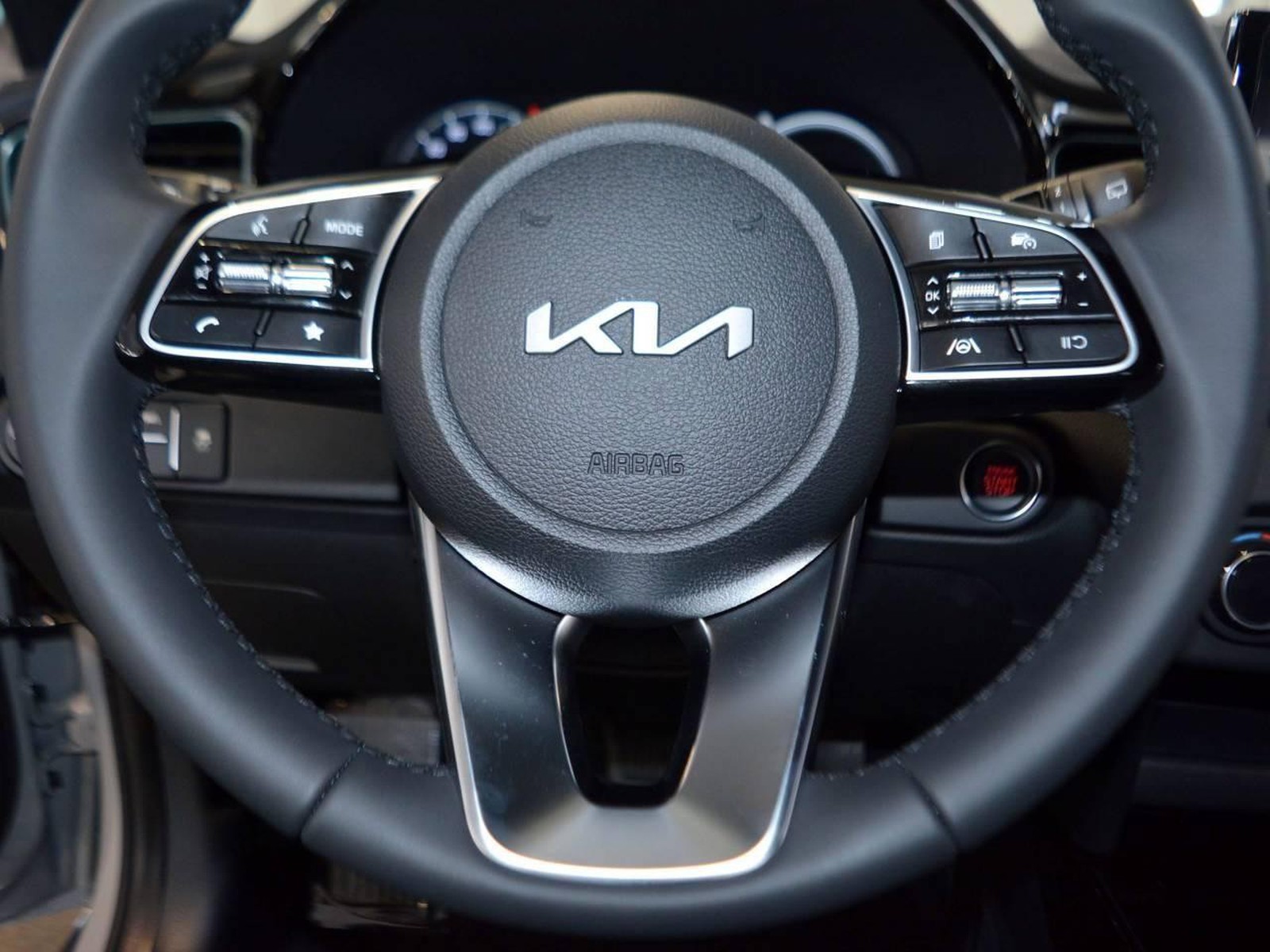 16 - Kia Xceed 1.0 t-gdi mhev 115cv special edition dct7