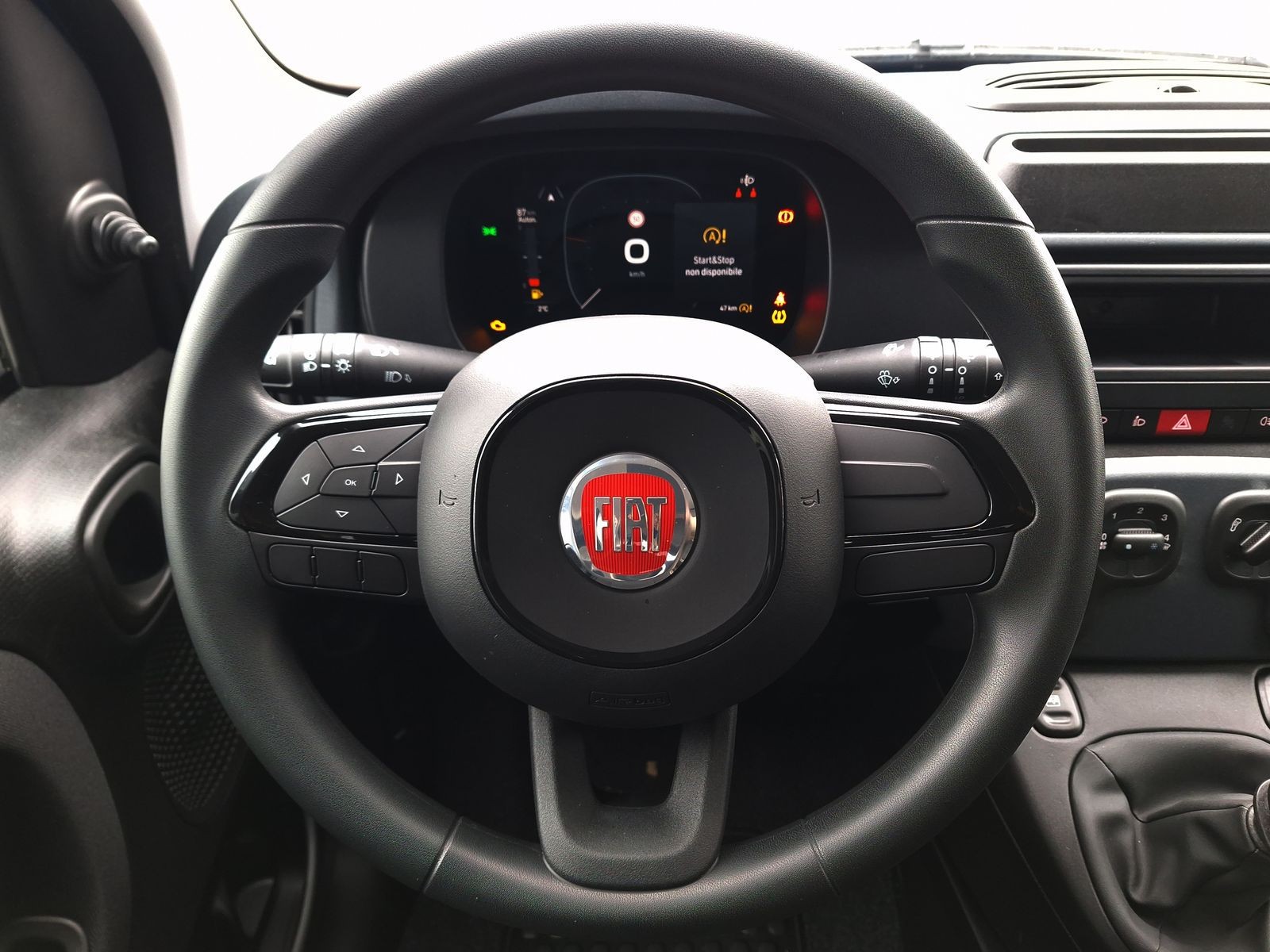 9 - Fiat Pandina 1.0 firefly hybrid 65cv pop s&s