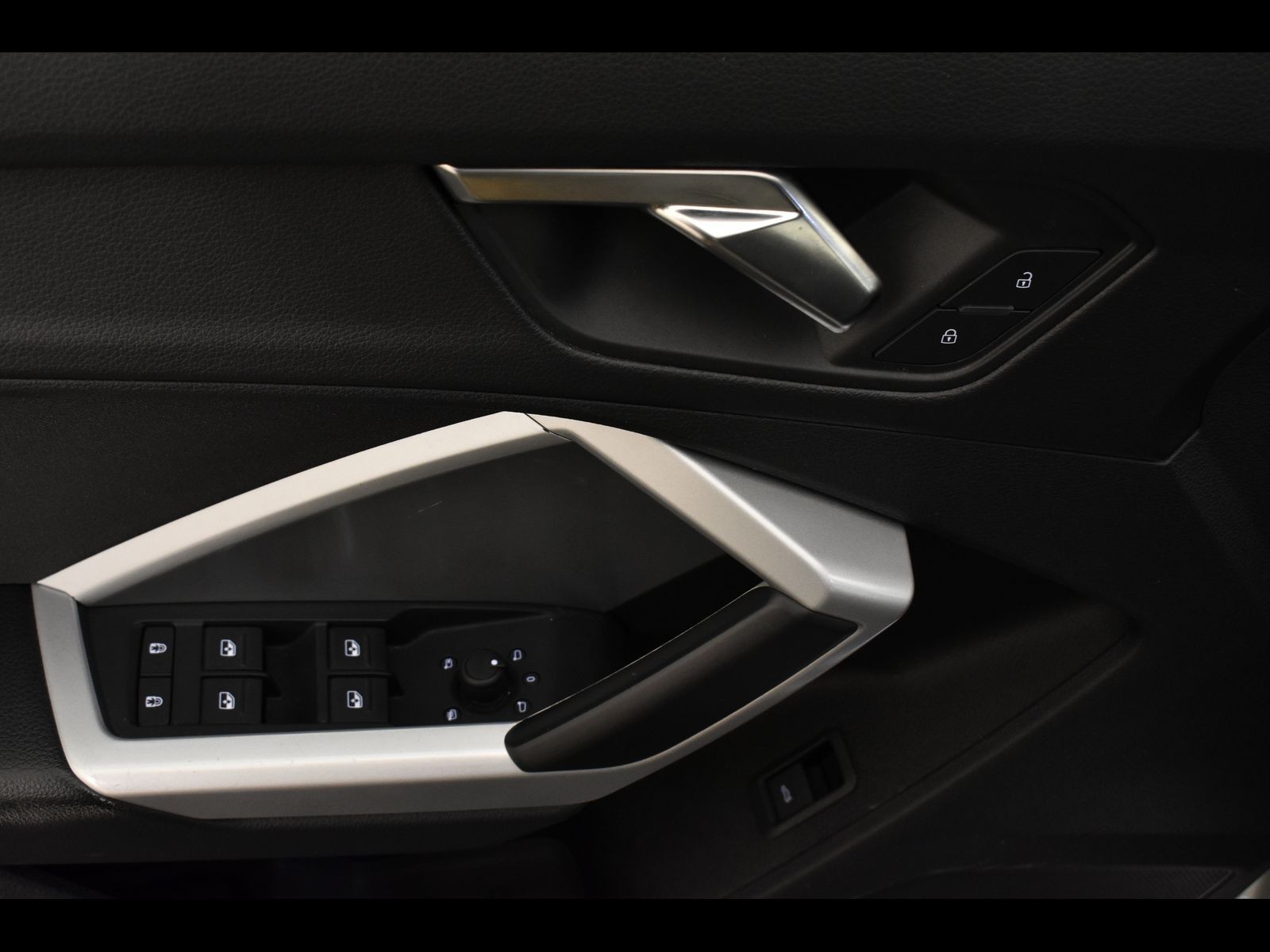 16 - Audi Q3 sportback 40 2.0 tdi 200cv edition quattro s tronic