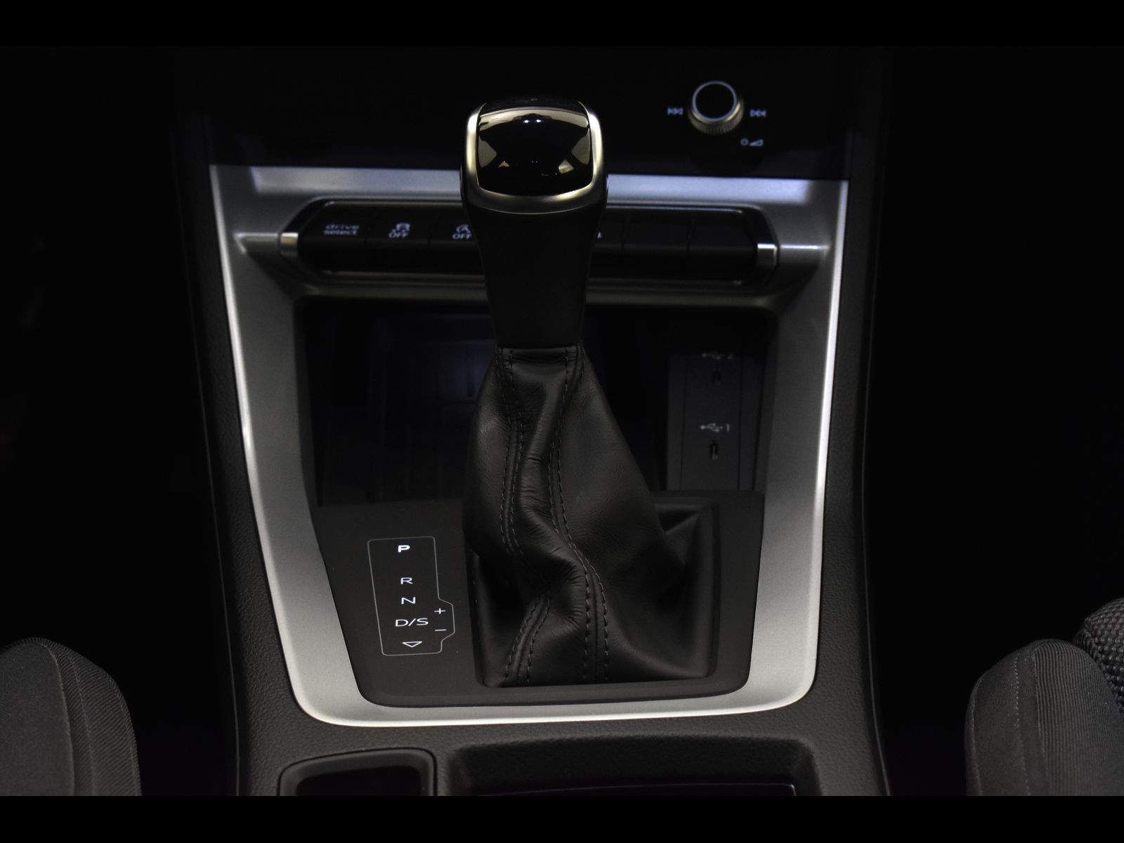 20 - Audi Q3 sportback 40 2.0 tdi 200cv edition quattro s tronic