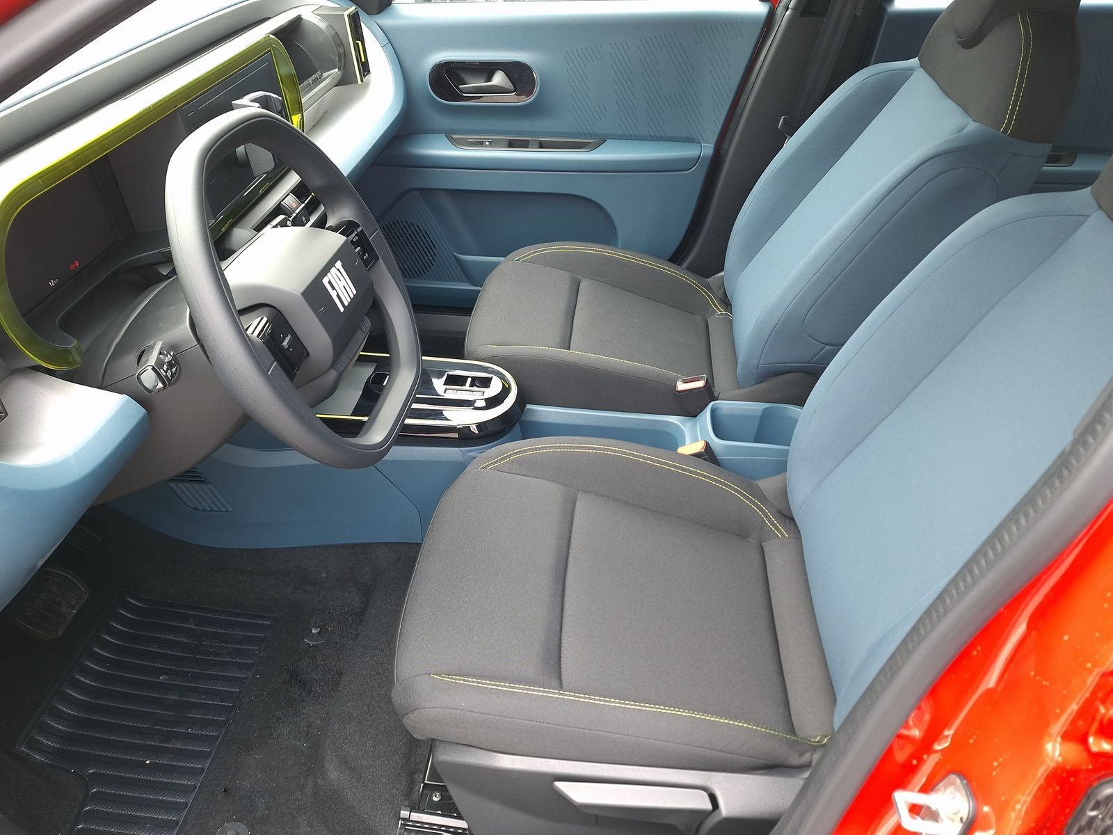 11 - Fiat Grande Panda 1.2 hybrid 110cv pop