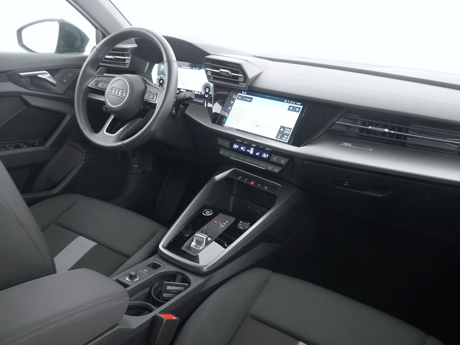 4 - Audi A3 sportback 30 2.0 tdi business advanced s tronic