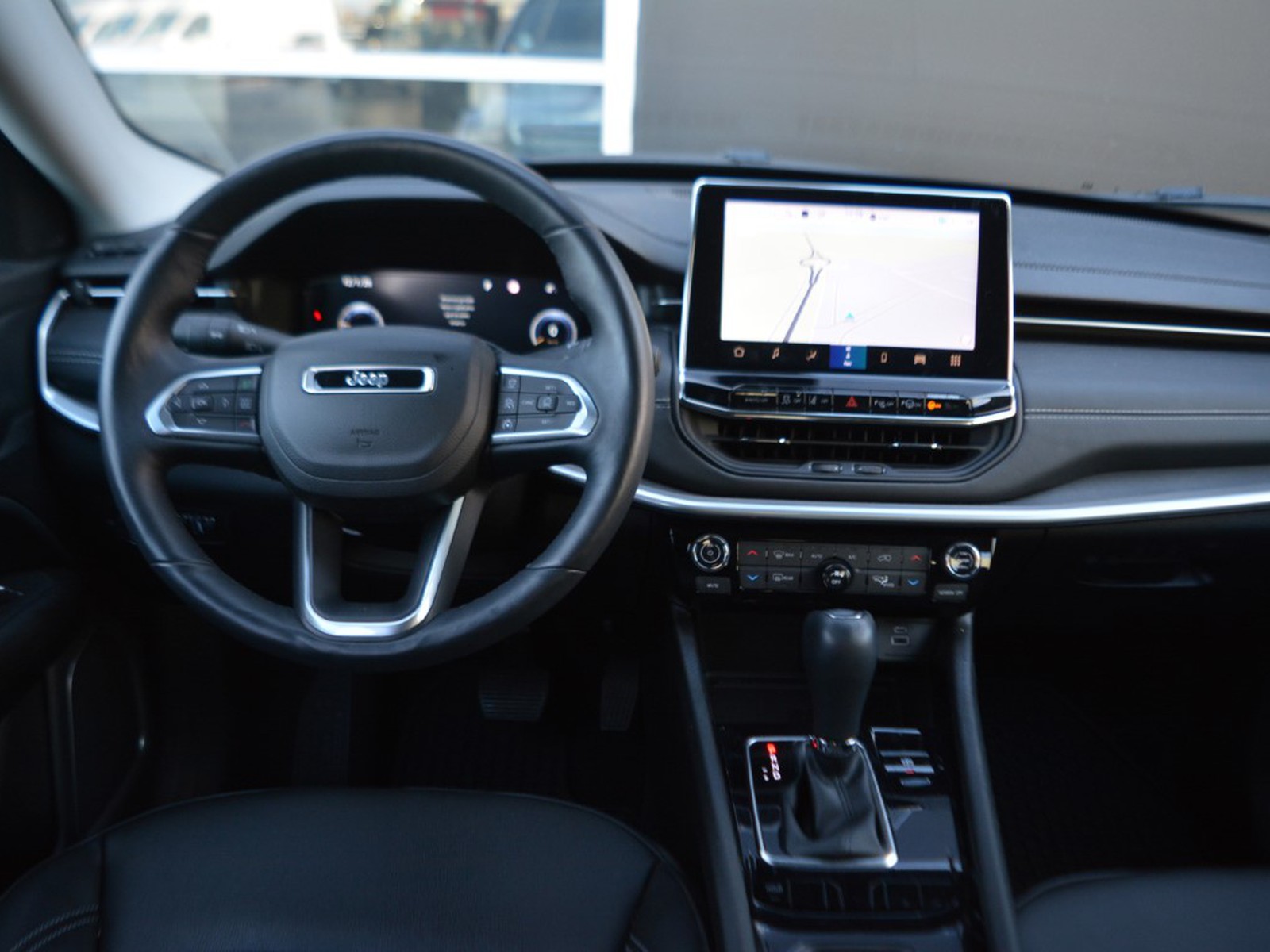 9 - Jeep Compass 1.5 turbo t4 mhev 130cv altitude 2wd