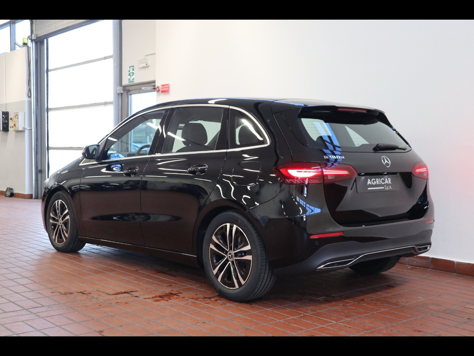 5 - Mercedes Classe B 180 d progressive advanced 8g-dct