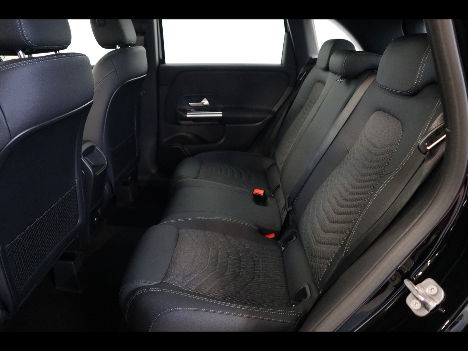 8 - Mercedes Classe B 180 d progressive advanced 8g-dct