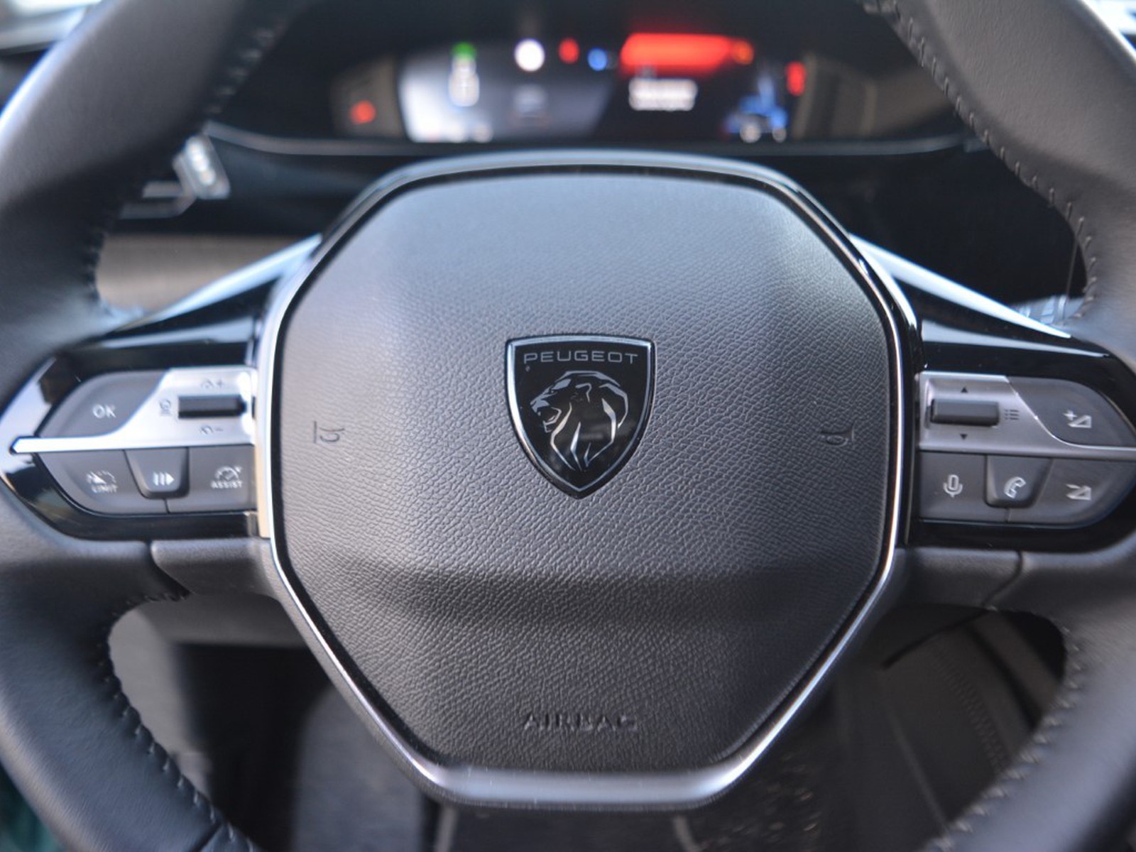 17 - Peugeot 308 sw 1.5 bluehdi allure pack eat8 s&s