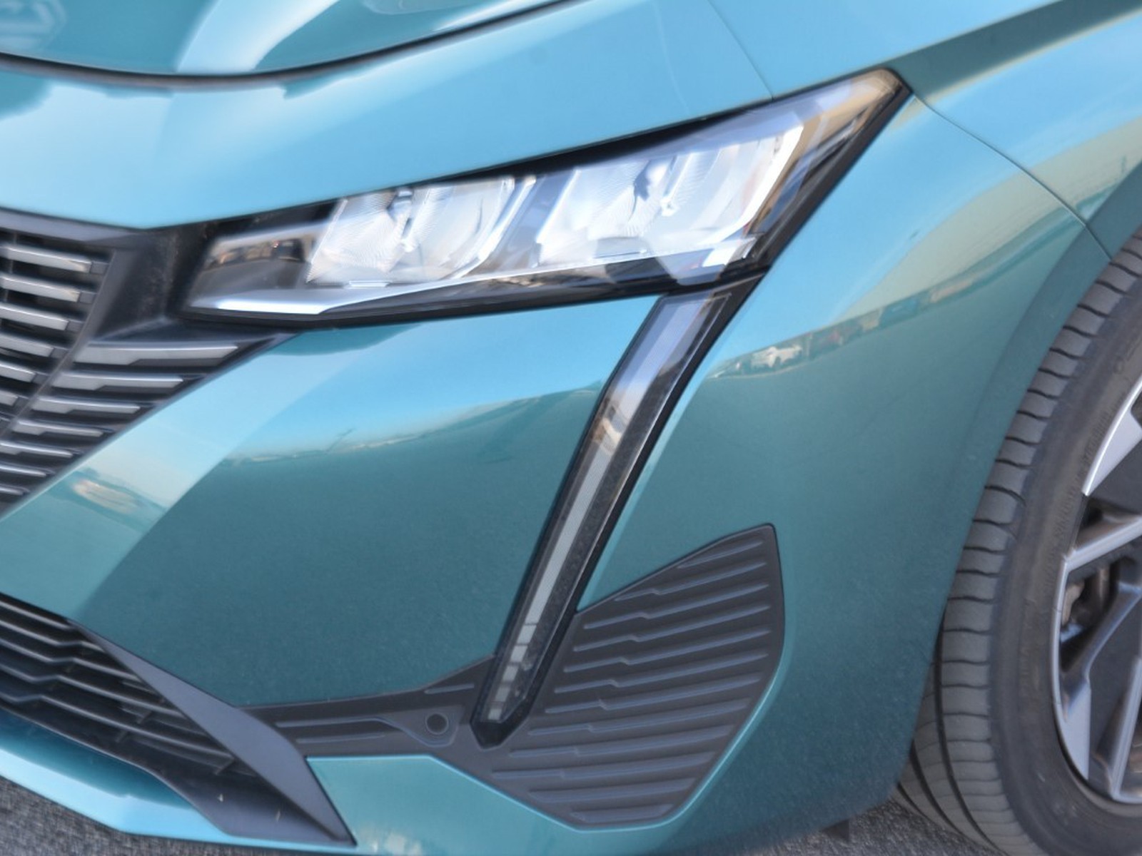 21 - Peugeot 308 sw 1.5 bluehdi allure pack eat8 s&s