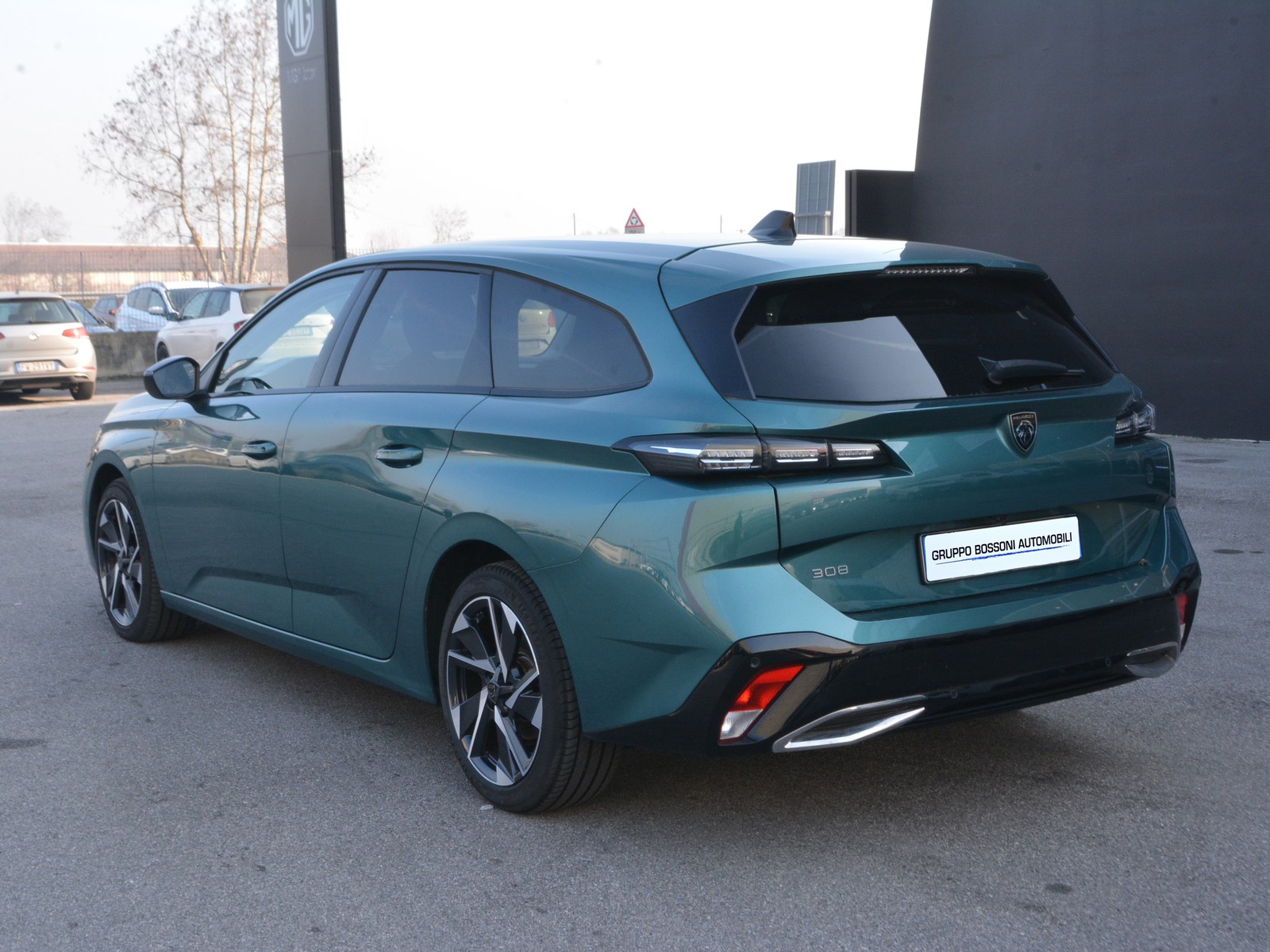 6 - Peugeot 308 sw 1.5 bluehdi allure pack eat8 s&s