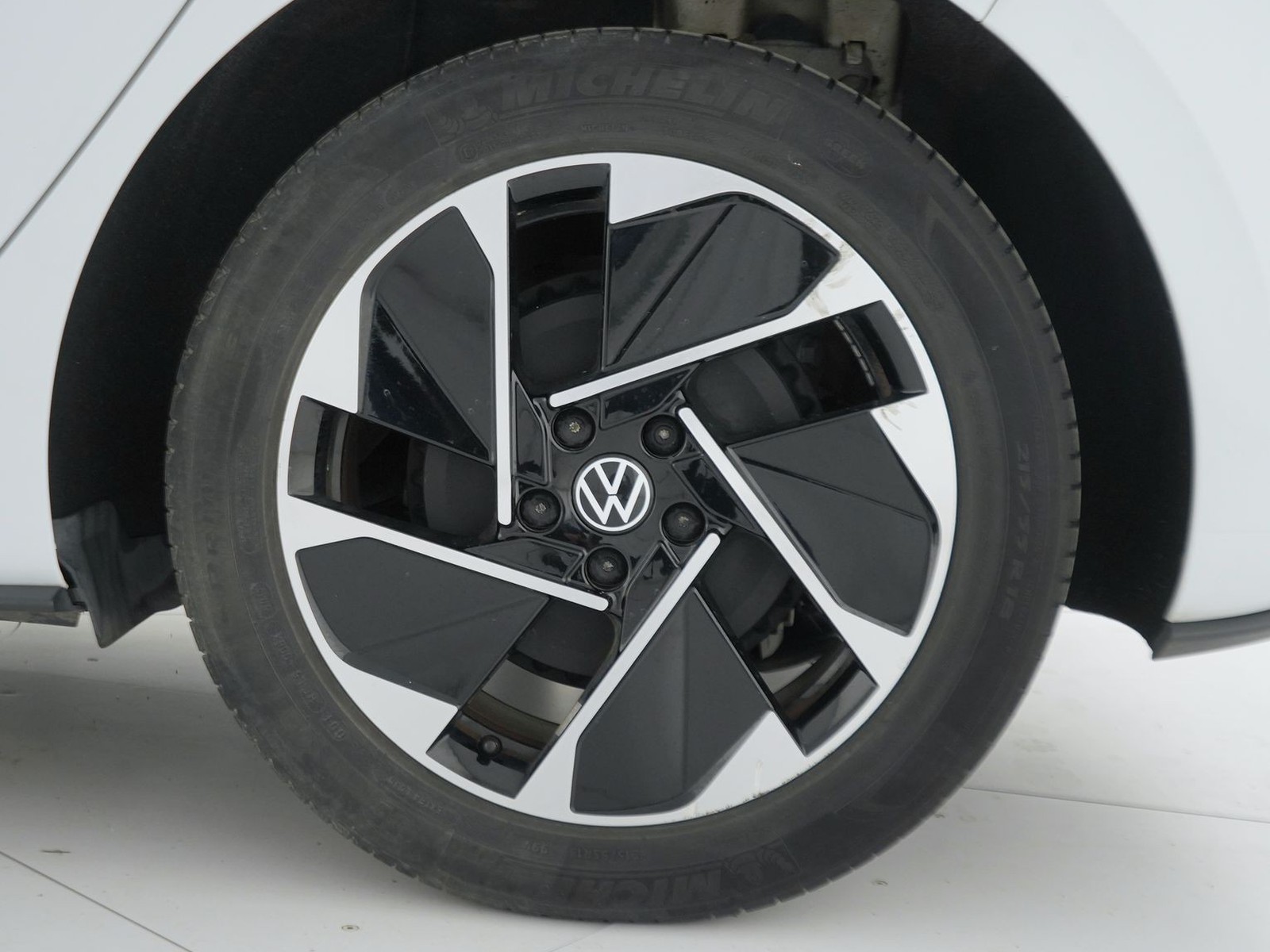 12 - Volkswagen ID.3 58 kwh pro performance