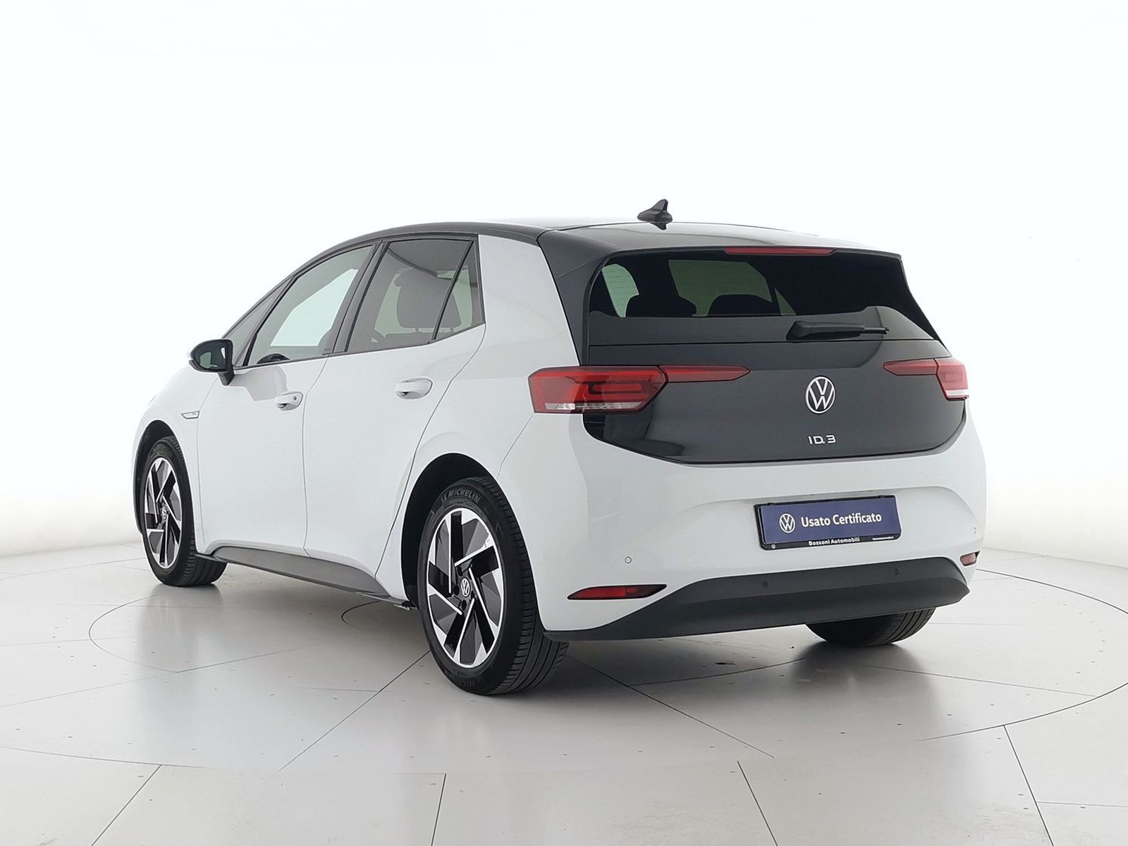 4 - Volkswagen ID.3 58 kwh pro performance